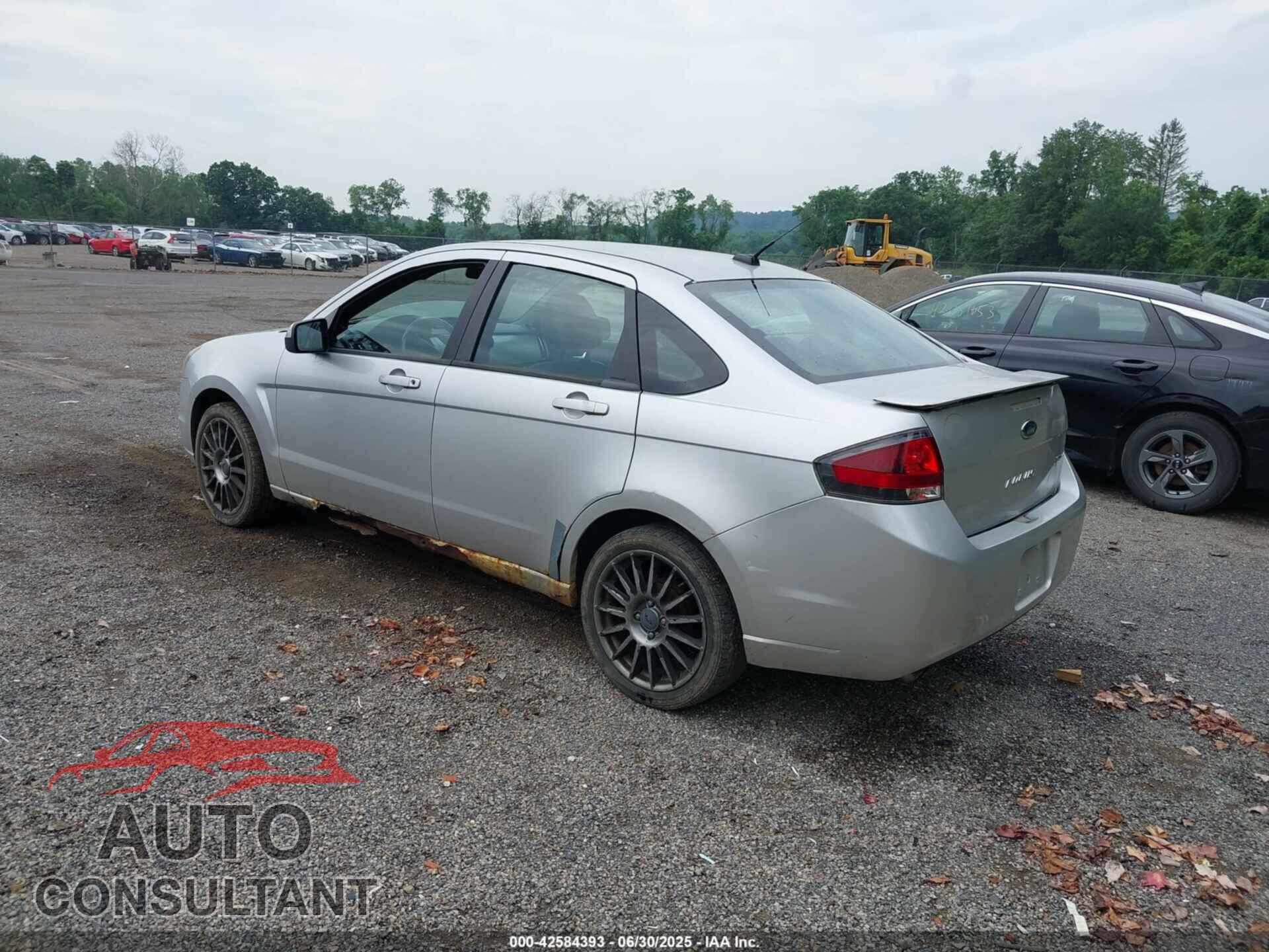 FORD FOCUS 2011 - 1FAHP3GN8BW113766
