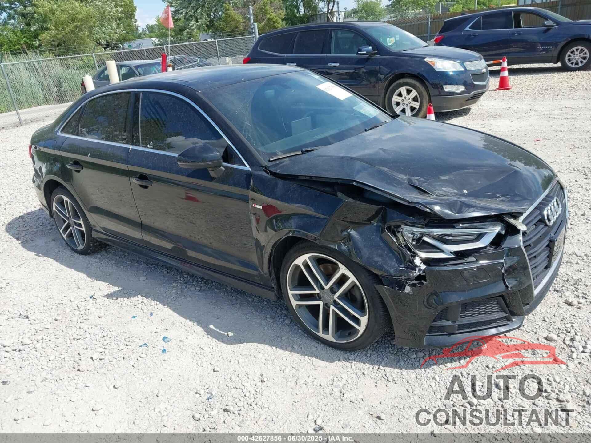 AUDI A3 2017 - WAUJ8GFF7H1032481