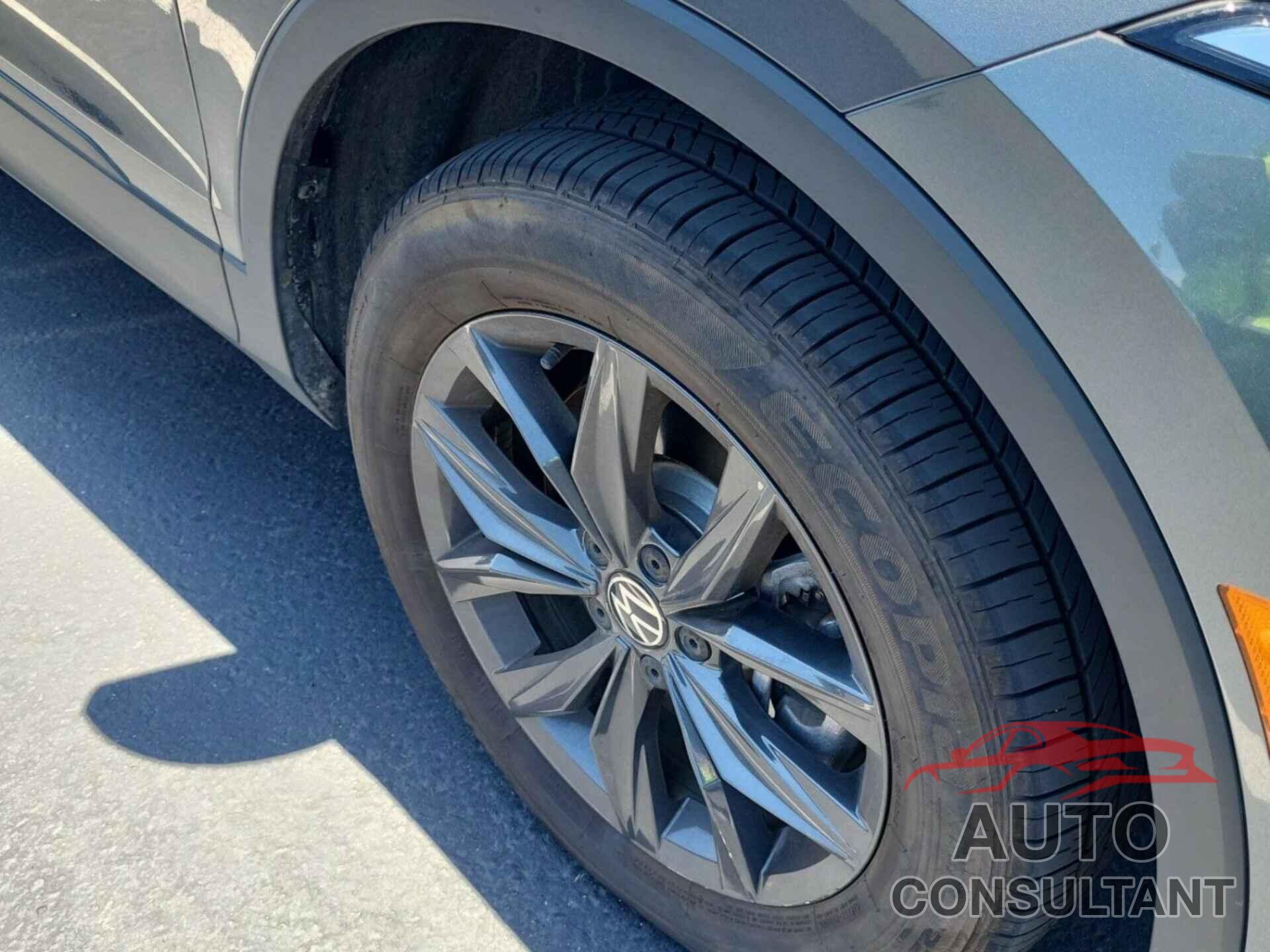VOLKSWAGEN TIGUAN 2024 - 3VV3B7AX8RM107014