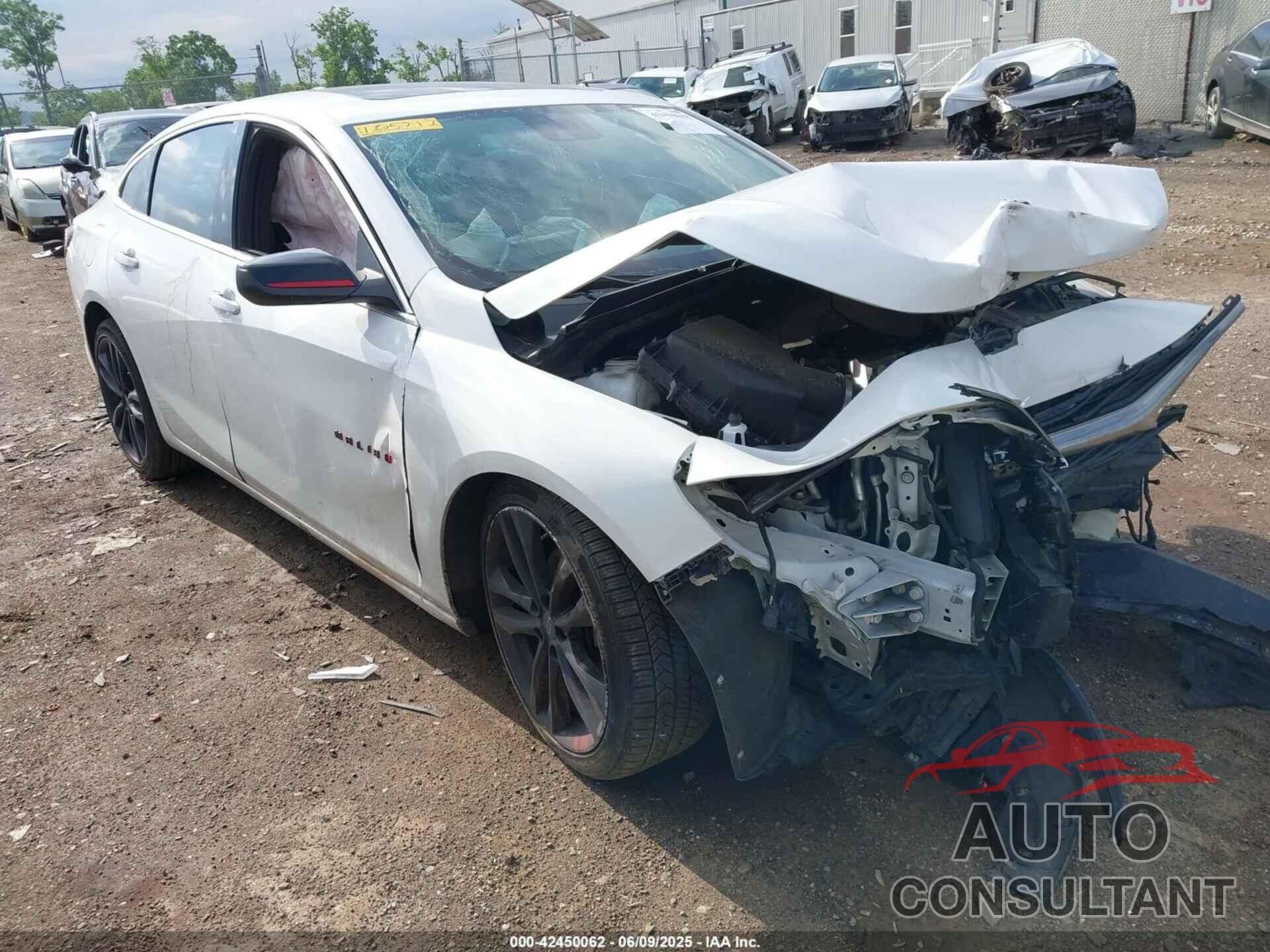 CHEVROLET MALIBU 2022 - 1G1ZD5ST3NF105712
