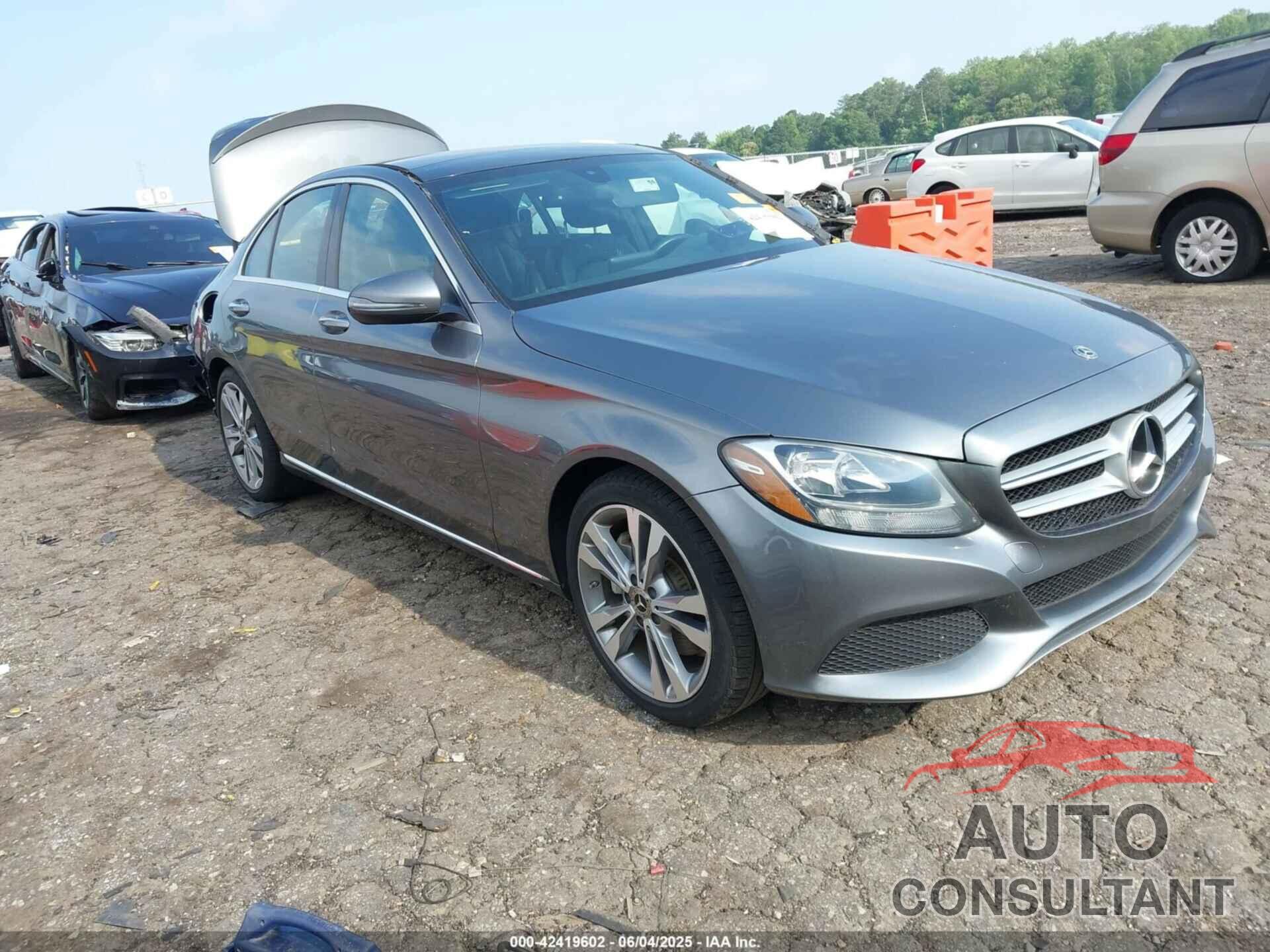 MERCEDES-BENZ C 300 2018 - 55SWF4JB2JU248297