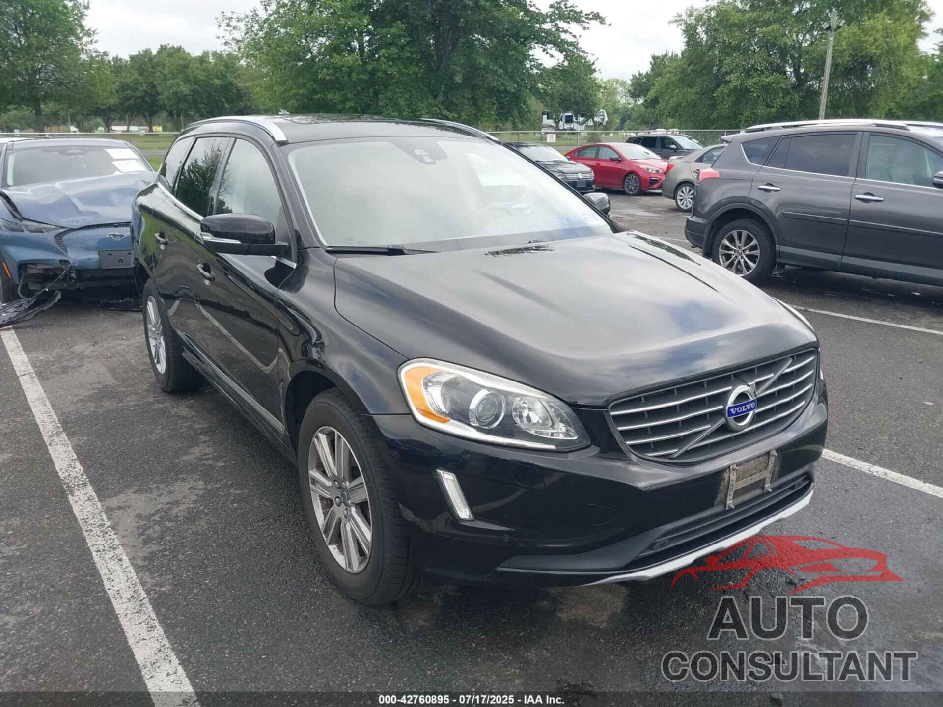 VOLVO XC60 2017 - YV440MRUXH2223108