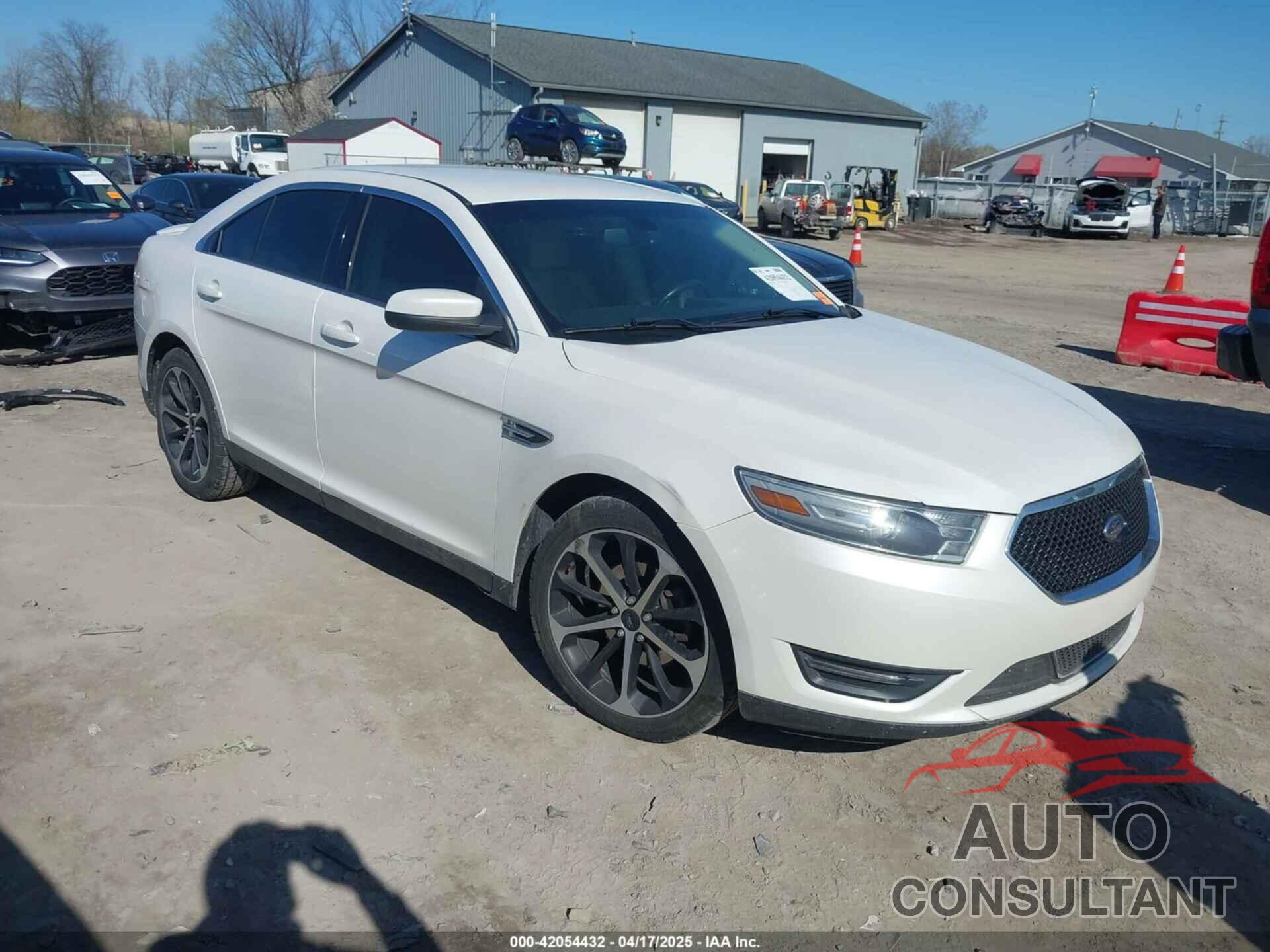 FORD TAURUS 2014 - 1FAHP2E81EG104137