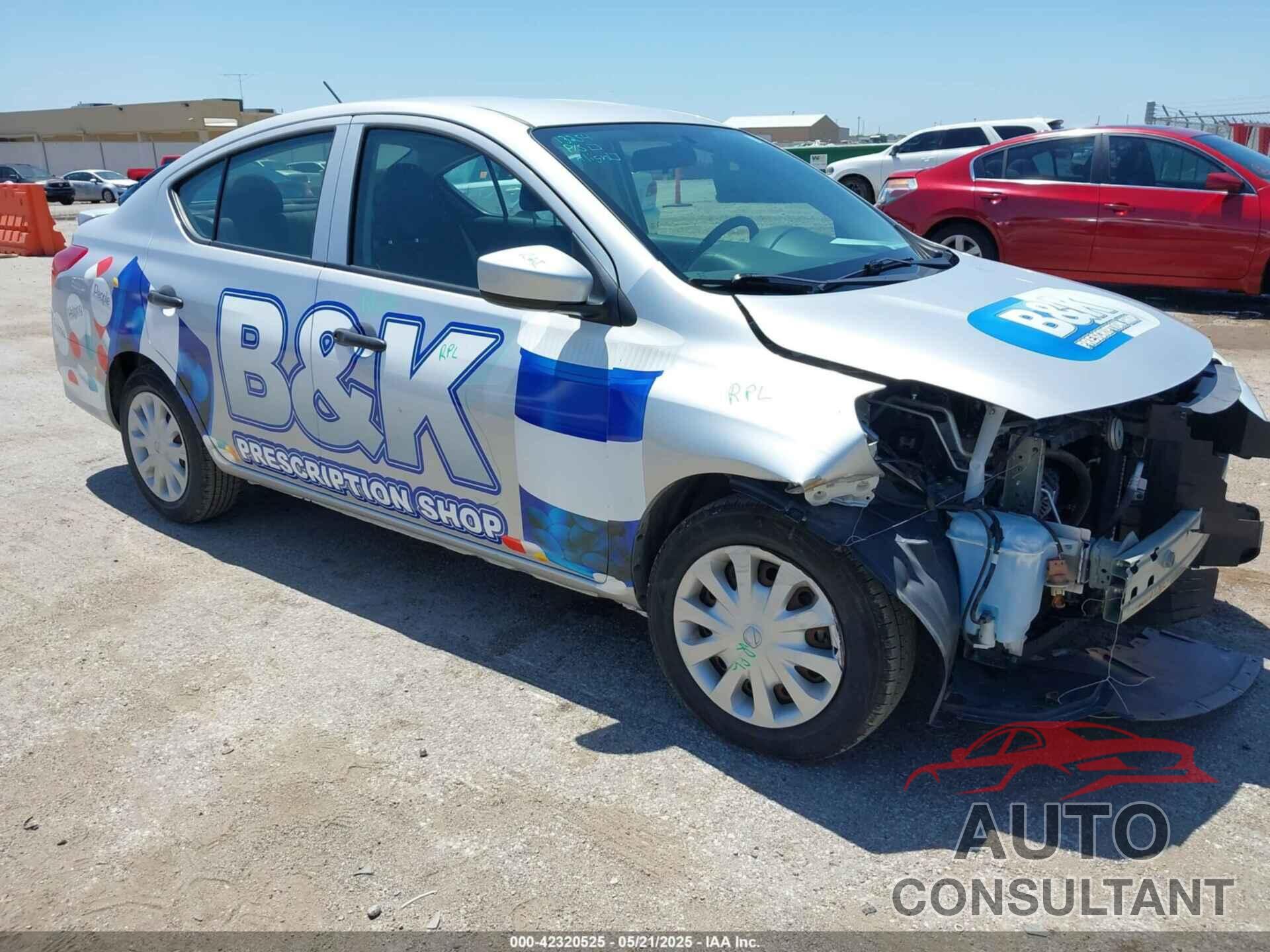 NISSAN VERSA 2018 - 3N1CN7AP5JL837983