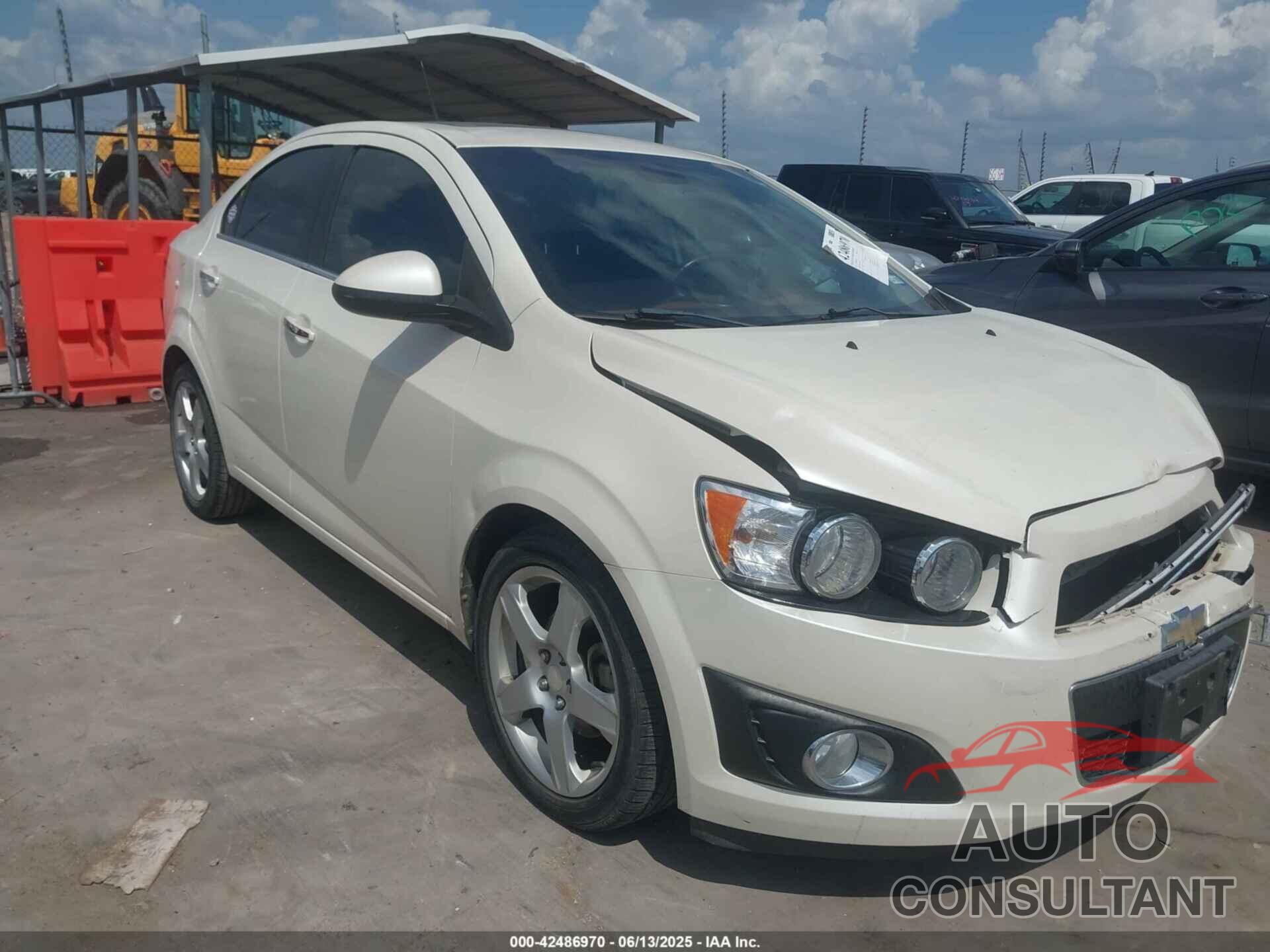 CHEVROLET SONIC 2013 - 1G1JE5SB4D4190460