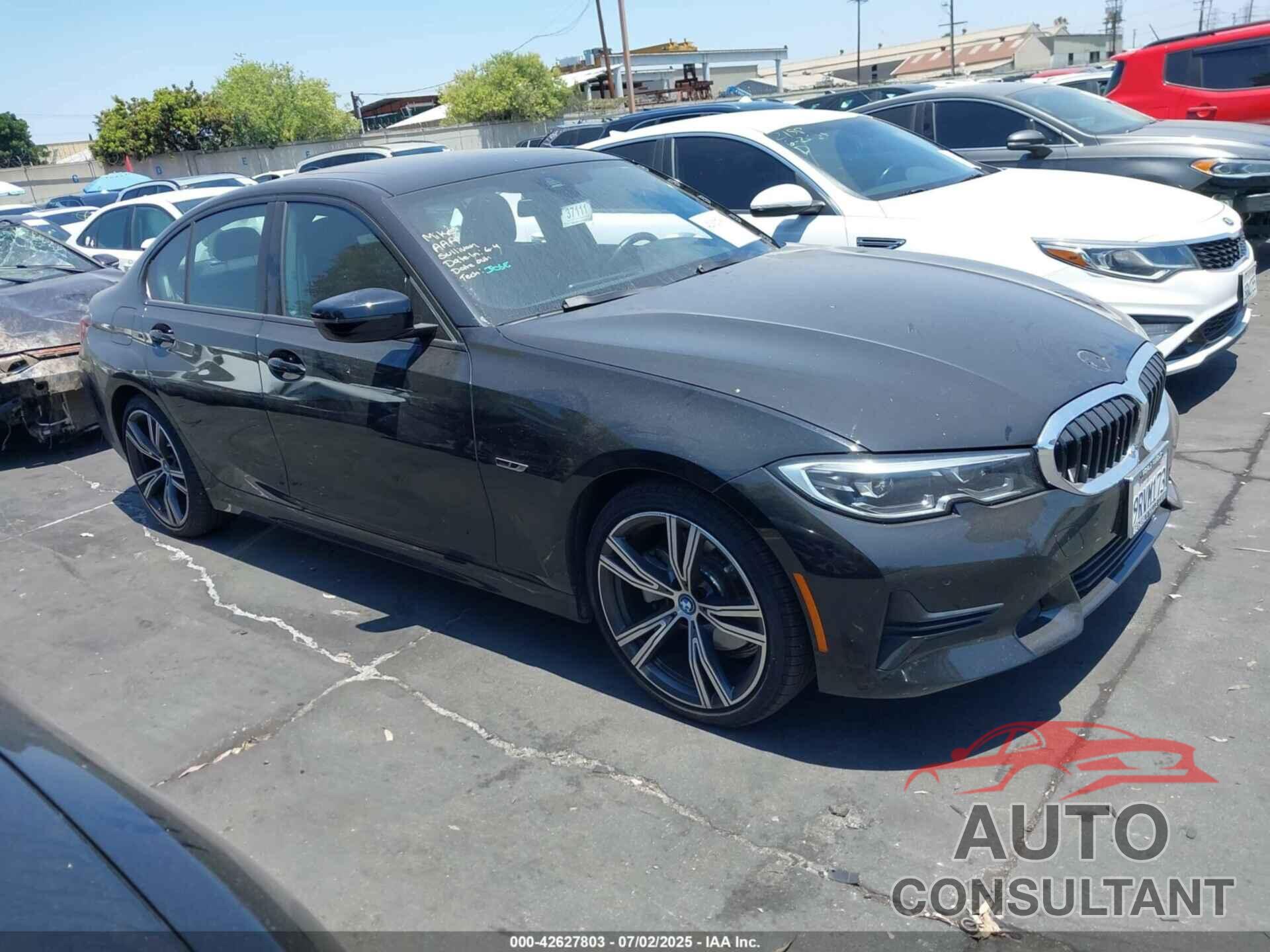 BMW 3 SERIES 2022 - 3MW5P7J07N8C35403