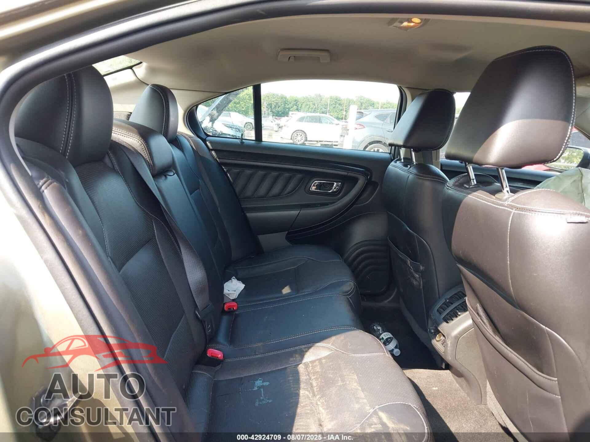 FORD TAURUS 2012 - 1FAHP2FW0CG104236