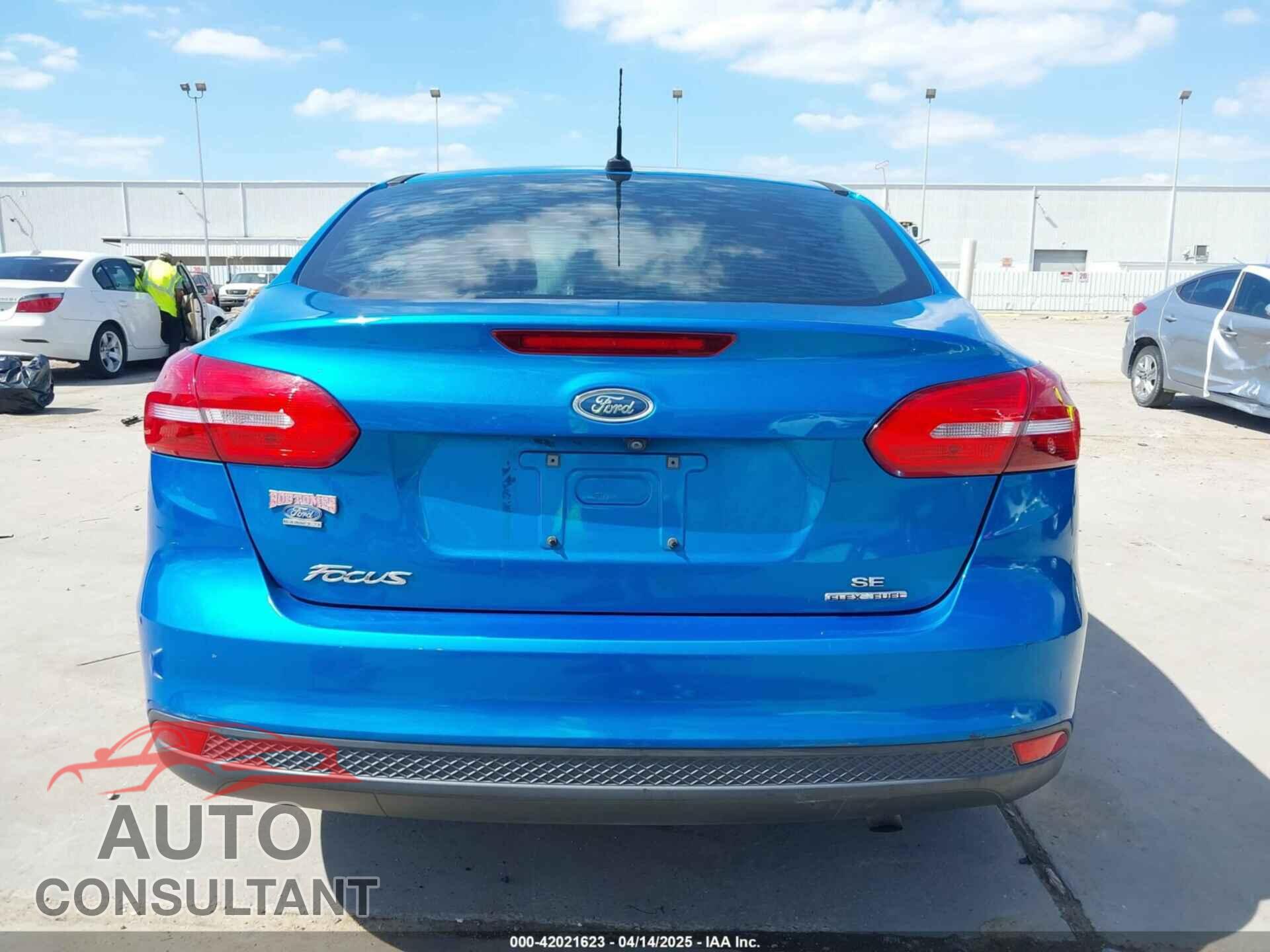 FORD FOCUS 2015 - 1FADP3F21FL379837