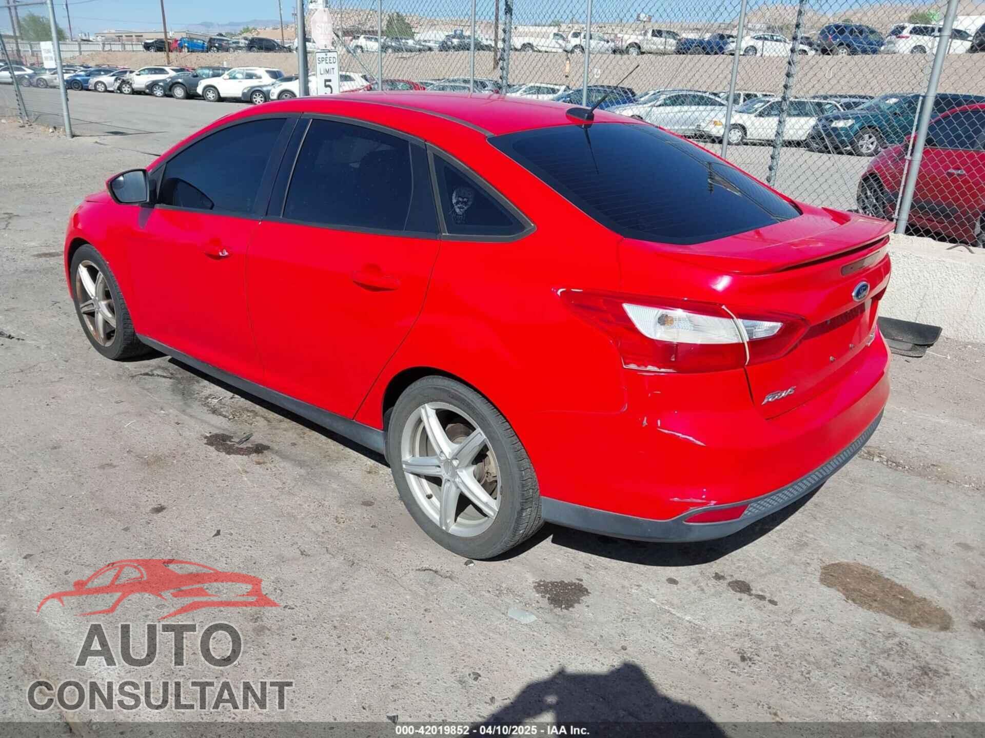 FORD FOCUS 2013 - 1FADP3F20DL266037