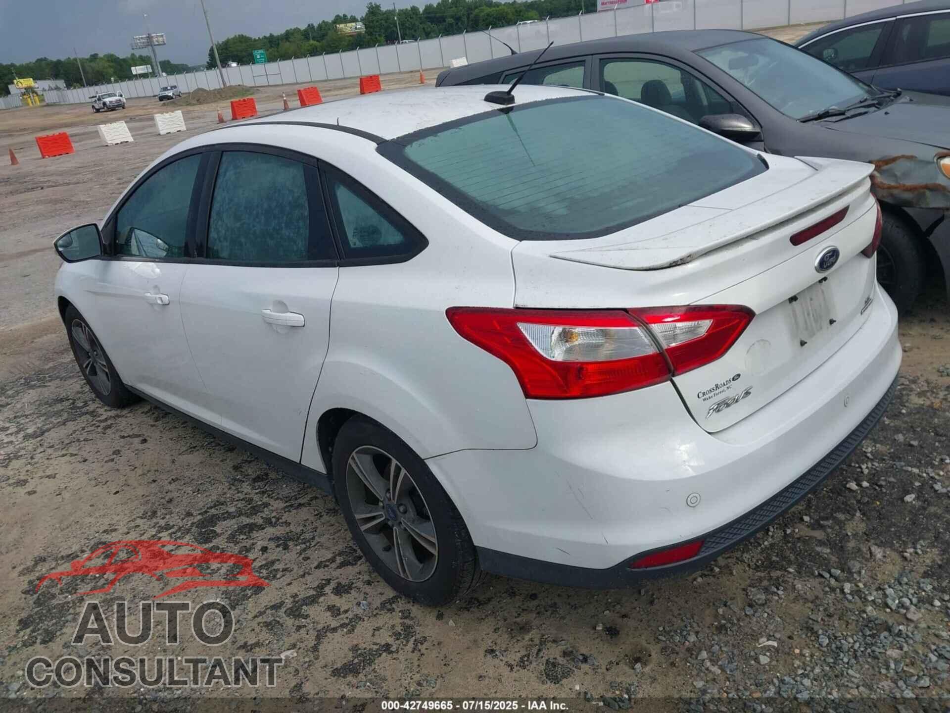 FORD FOCUS 2014 - 1FADP3F24EL243863