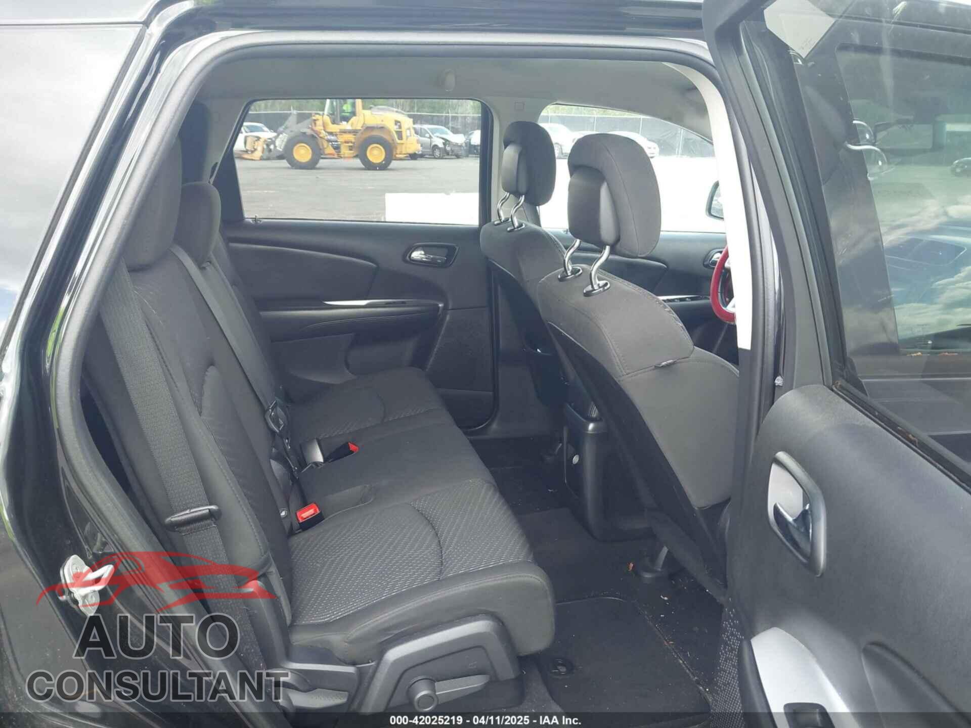 DODGE JOURNEY 2012 - 3C4PDCBG8CT218046