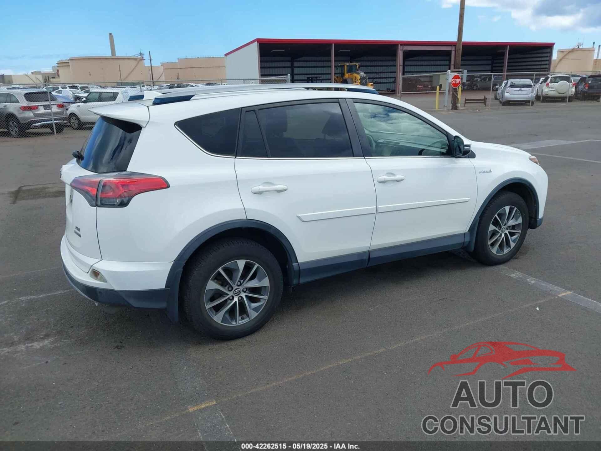 TOYOTA RAV4 HYBRID 2018 - JTMRJREV4JD212388