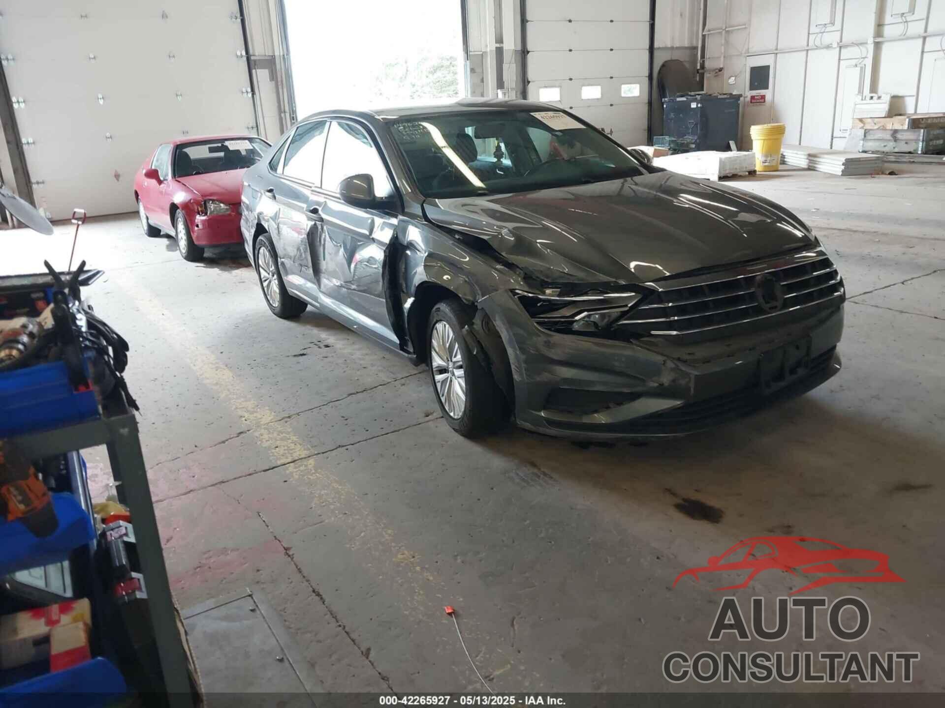 VOLKSWAGEN JETTA 2019 - 3VWC57BU1KM031360