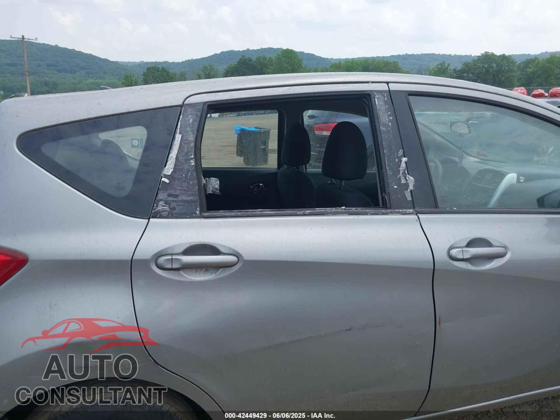 NISSAN VERSA NOTE 2015 - 3N1CE2CP5FL377635