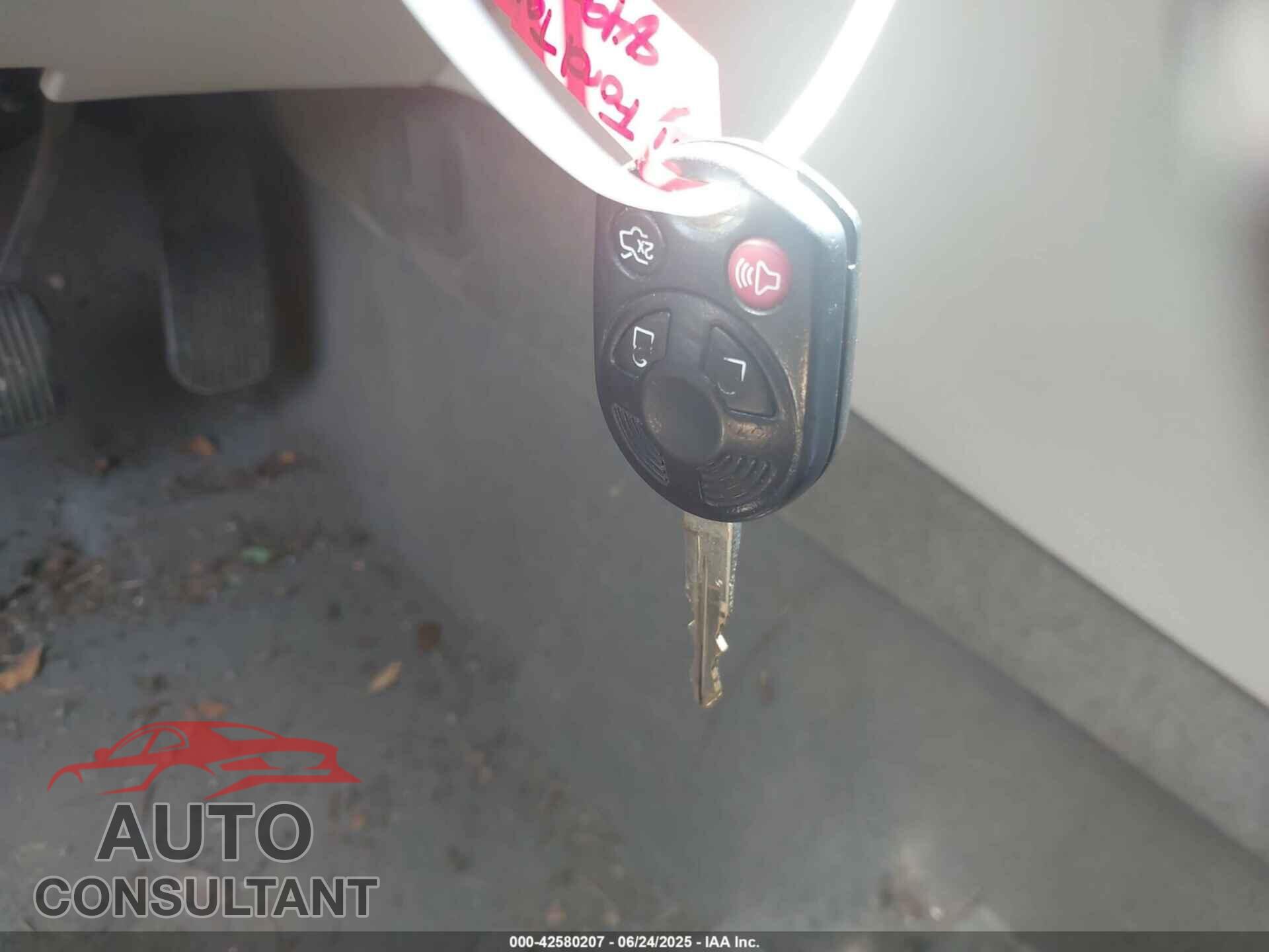 FORD TAURUS 2011 - 1FAHP2EW3BG140289