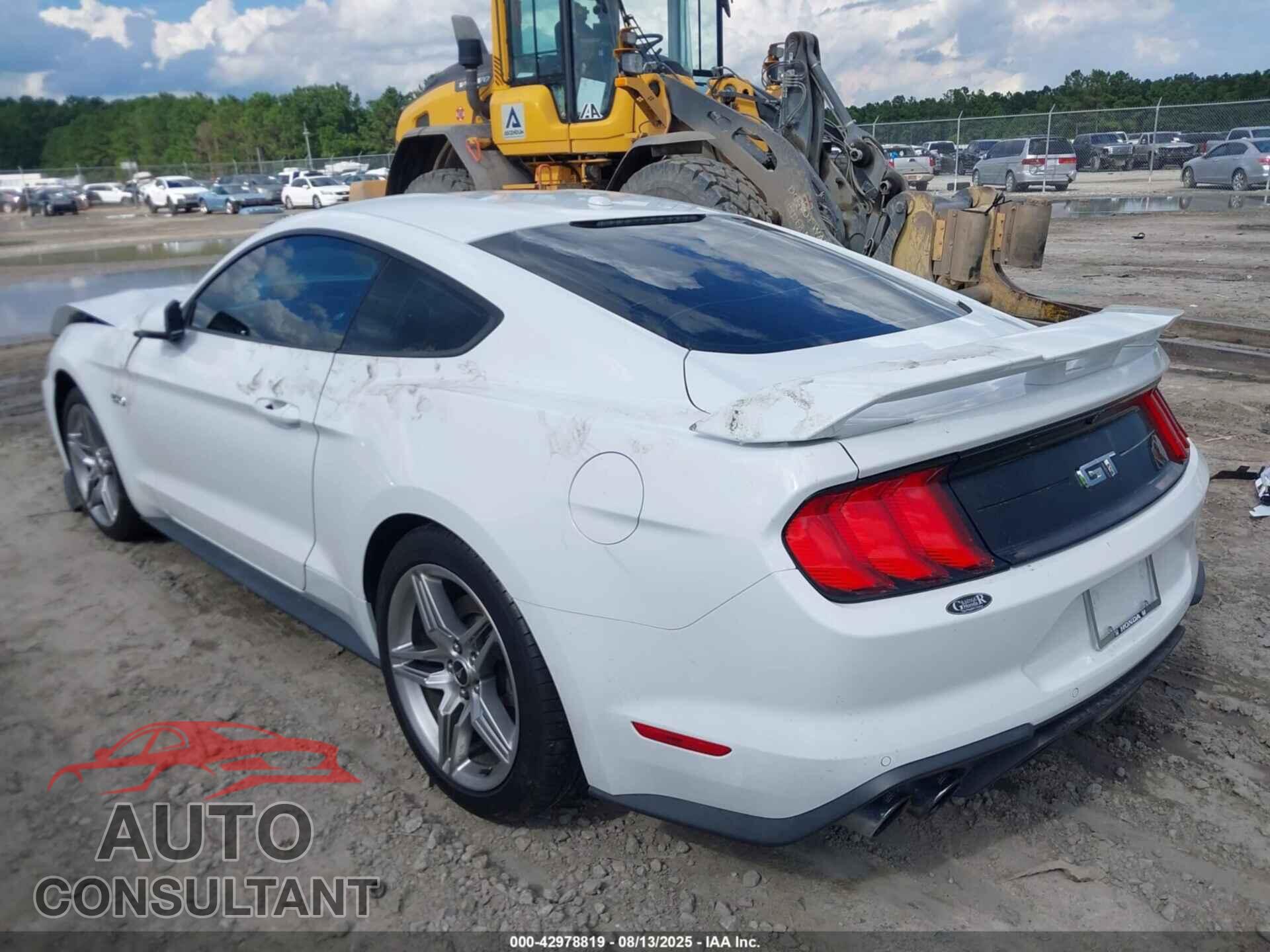 FORD MUSTANG 2018 - 1FA6P8CF2J5185358