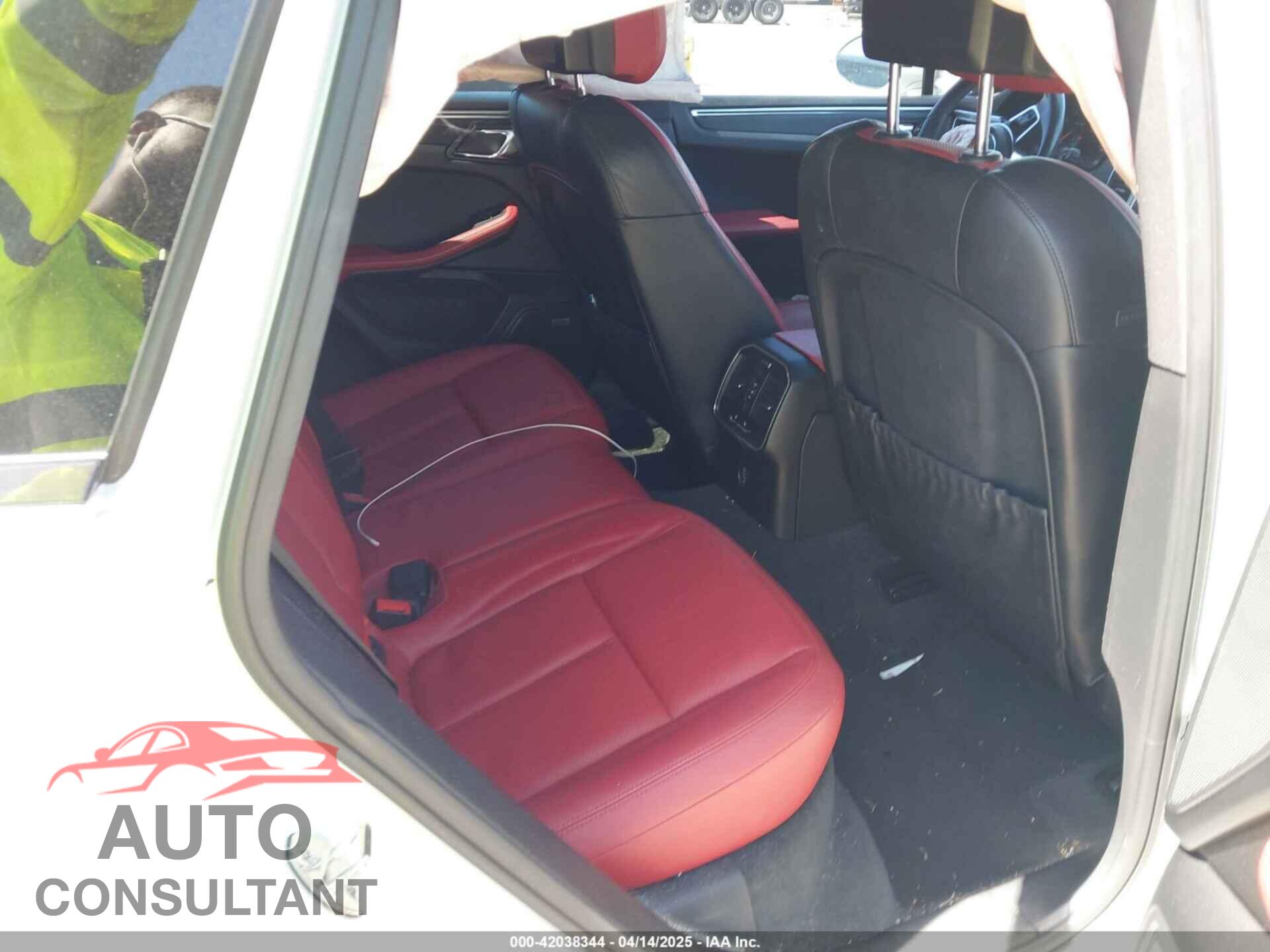 PORSCHE MACAN 2017 - WP1AG2A51HLB54747