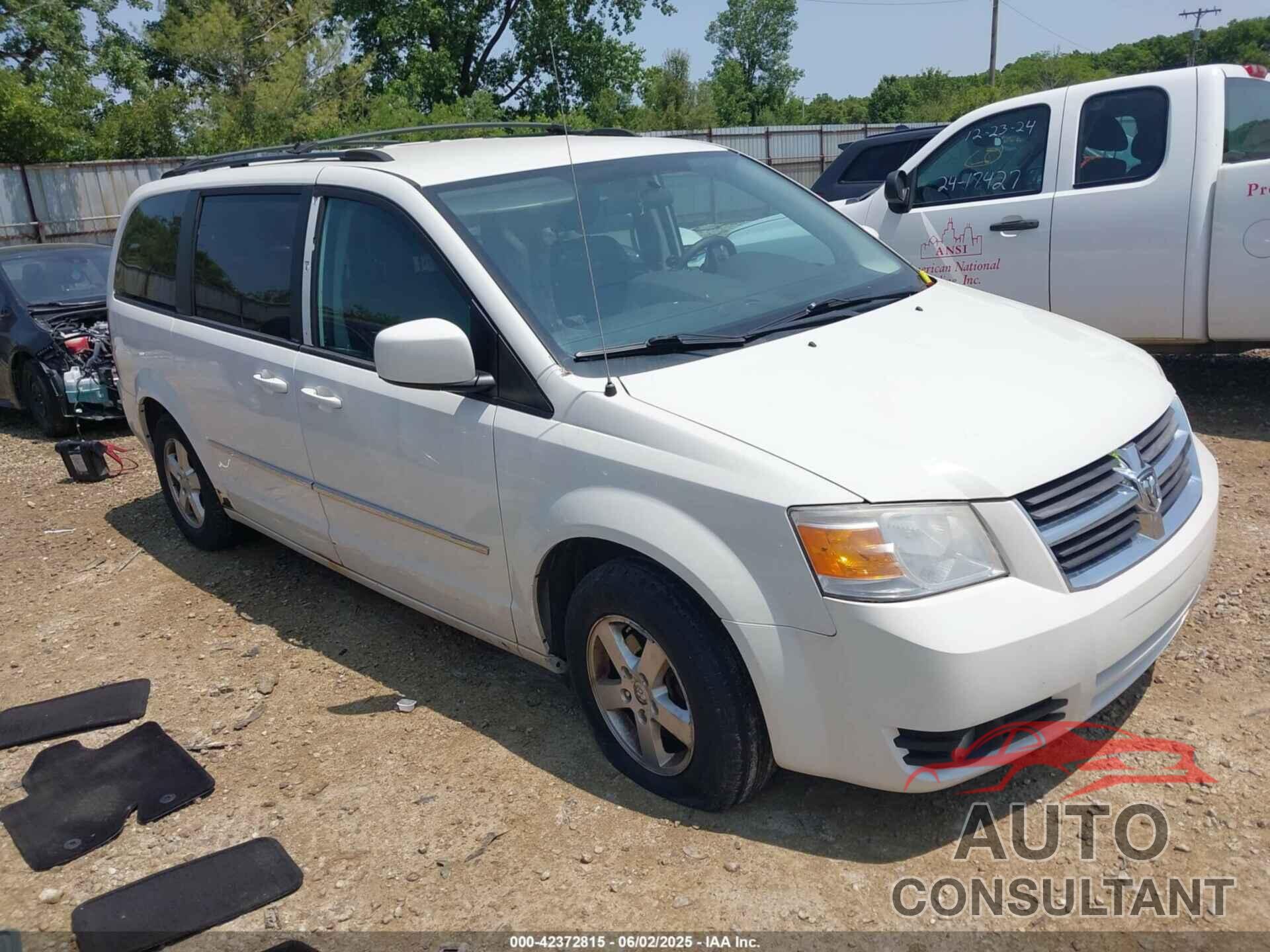 DODGE GRAND CARAVAN 2010 - 2D4RN5D18AR232753