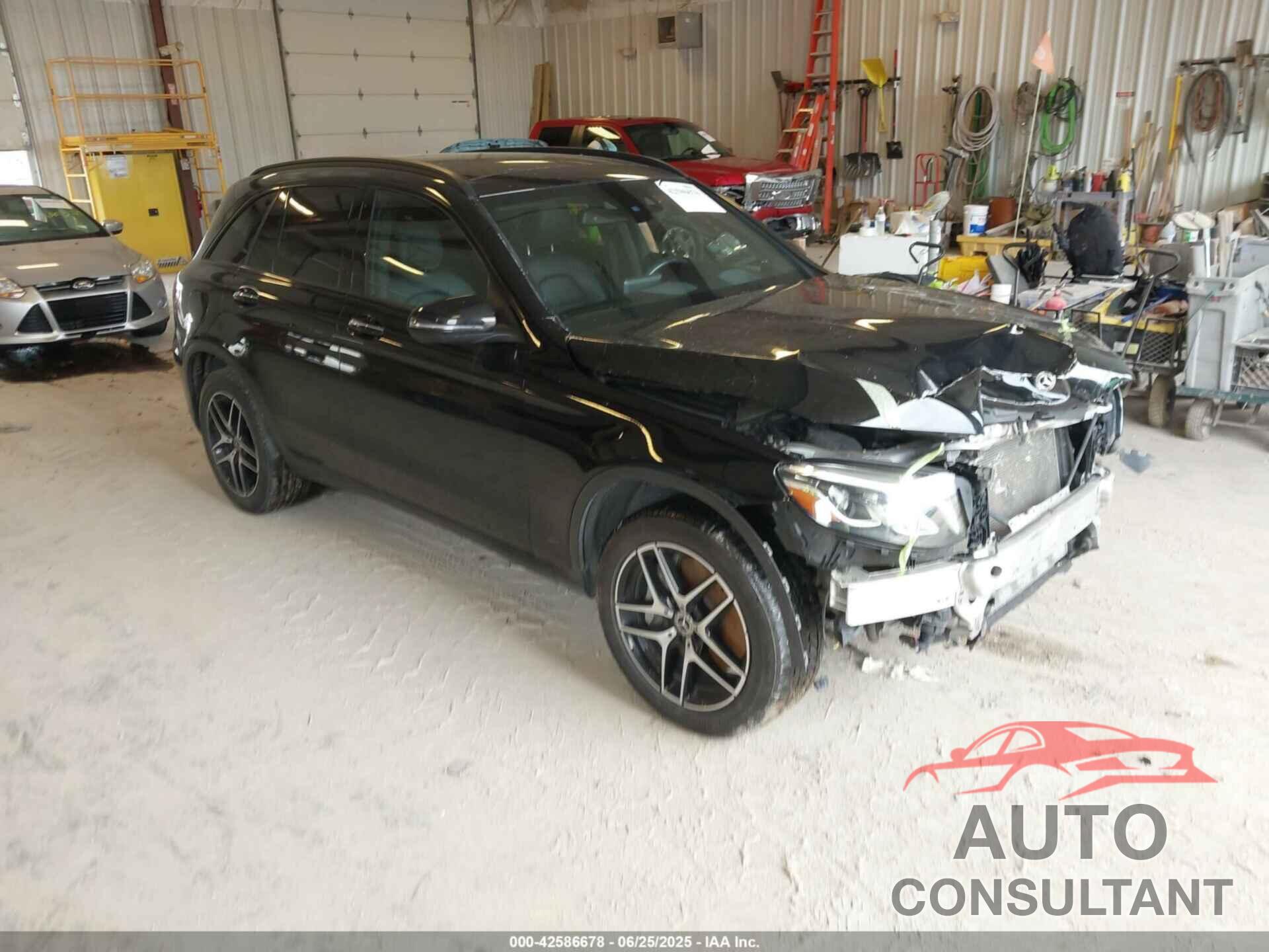 MERCEDES-BENZ GLC 300 2019 - WDC0G4KB0KV185362