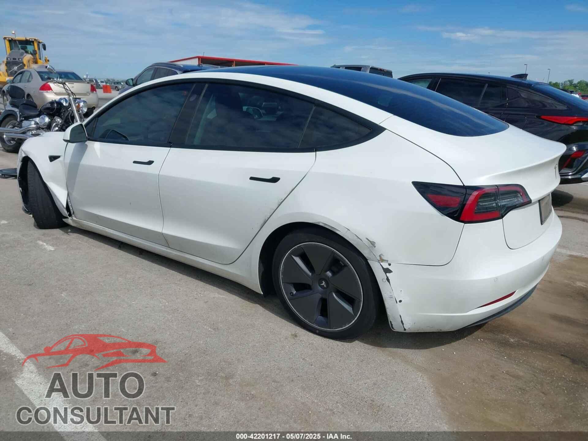 TESLA MODEL 3 2022 - 5YJ3E1EB2NF313445