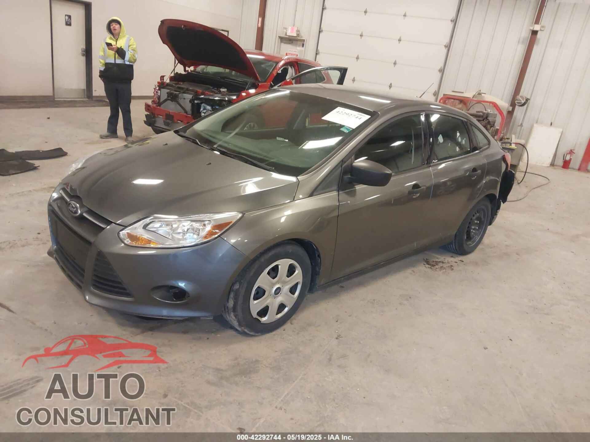 FORD FOCUS 2014 - 1FADP3E26EL406031