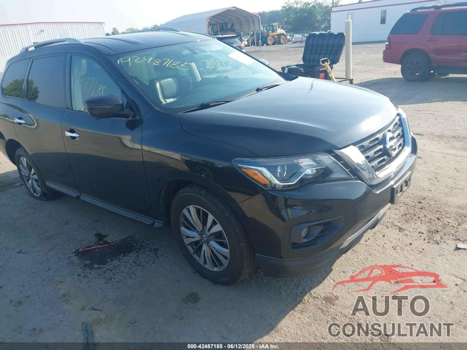 NISSAN PATHFINDER 2019 - 5N1DR2MM6KC627265