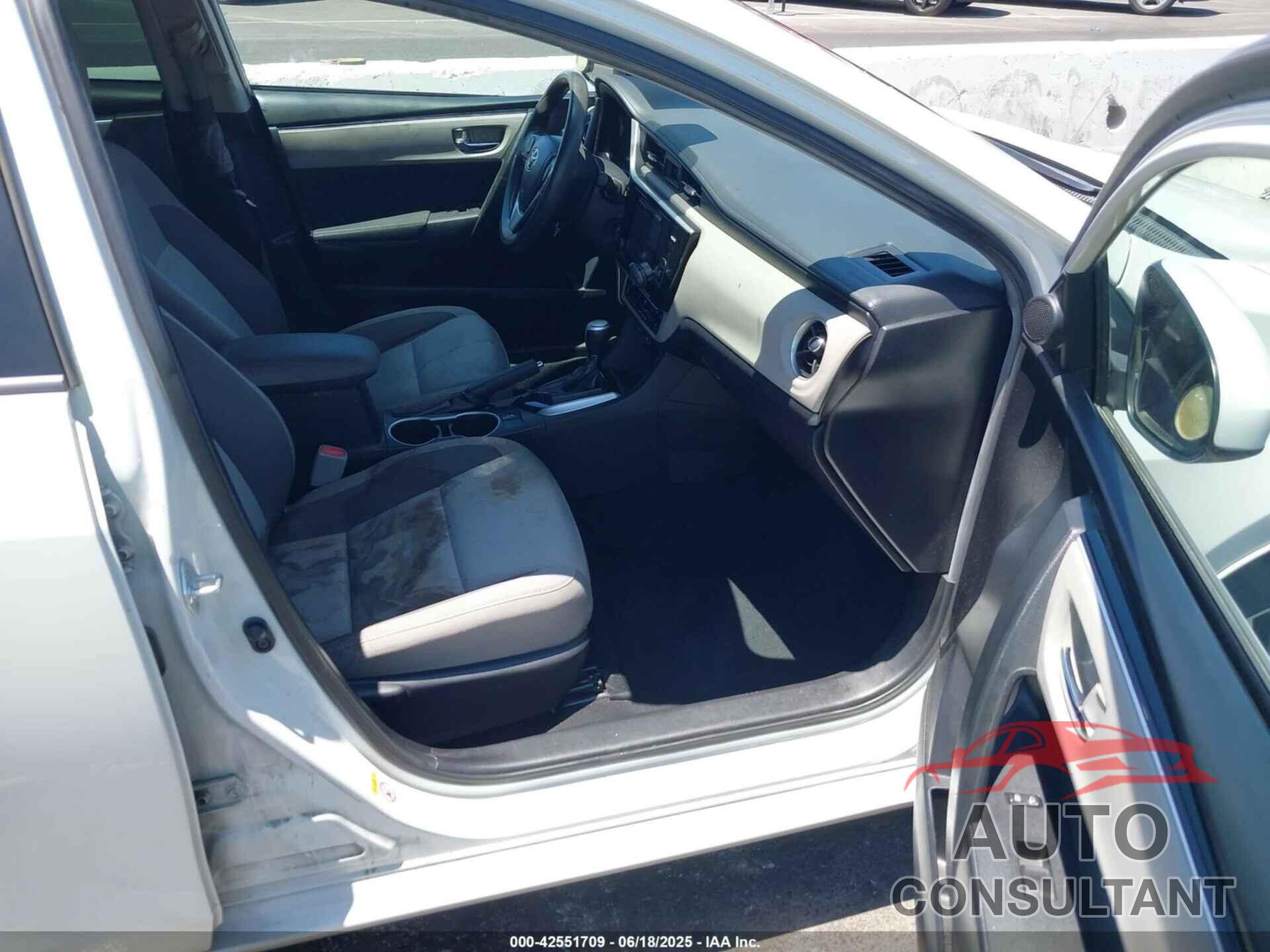 TOYOTA COROLLA 2017 - 5YFBURHE7HP616233