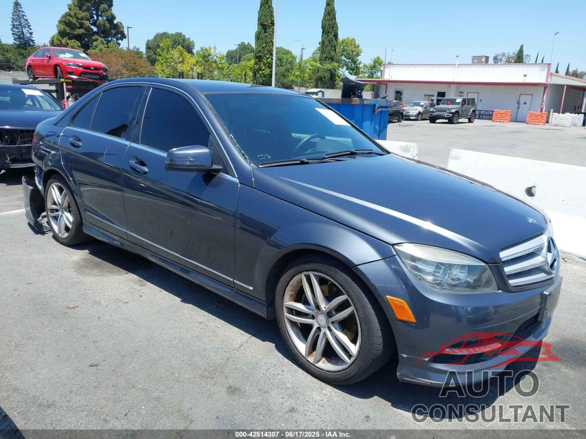 MERCEDES-BENZ C 300 2011 - WDDGF5EB5BA466188