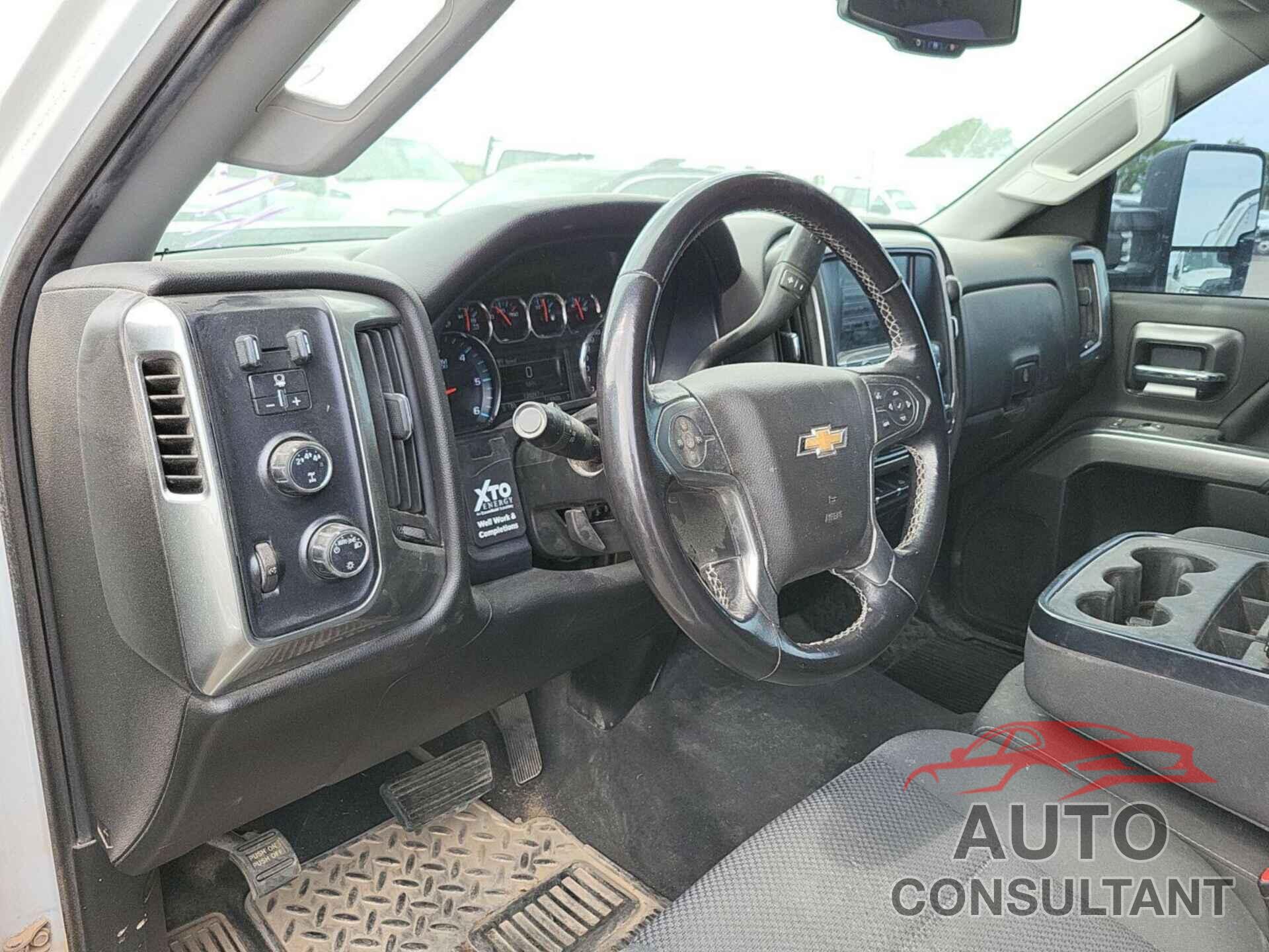 CHEVROLET SILVERADO 2019 - 2GC2KSEG2K1159212