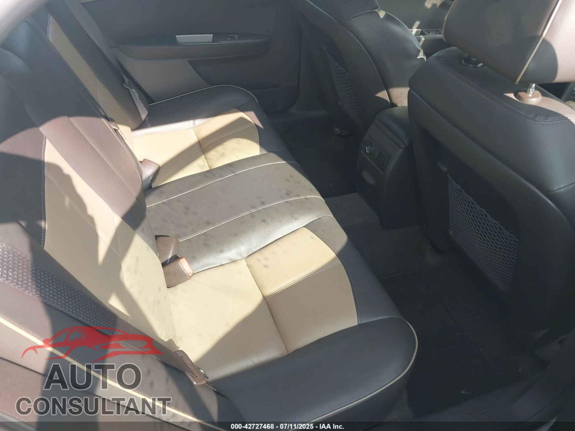 CHEVROLET MALIBU 2012 - 1G1ZE5E02CF228056