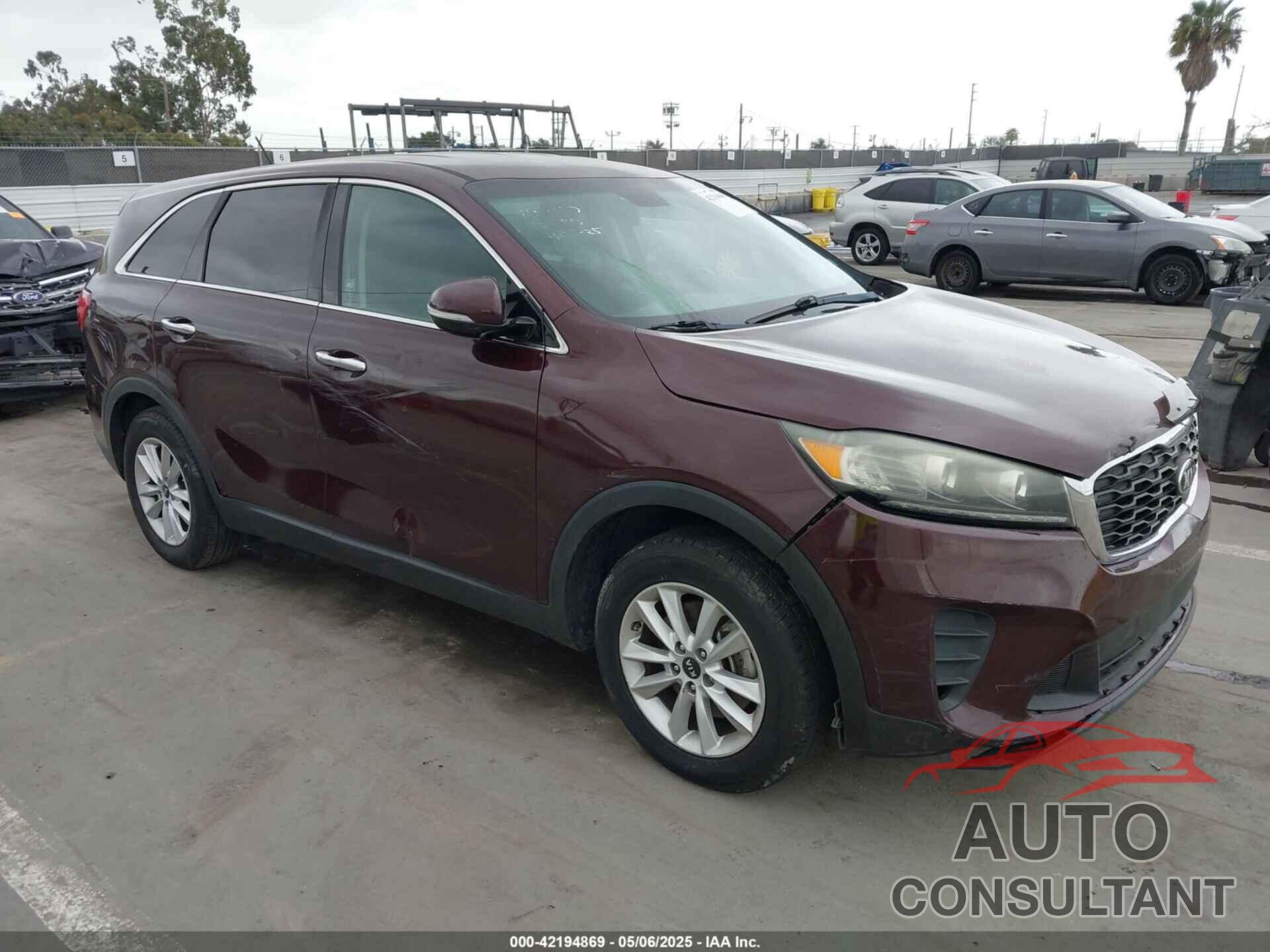 KIA SORENTO 2019 - 5XYPG4A3XKG535831