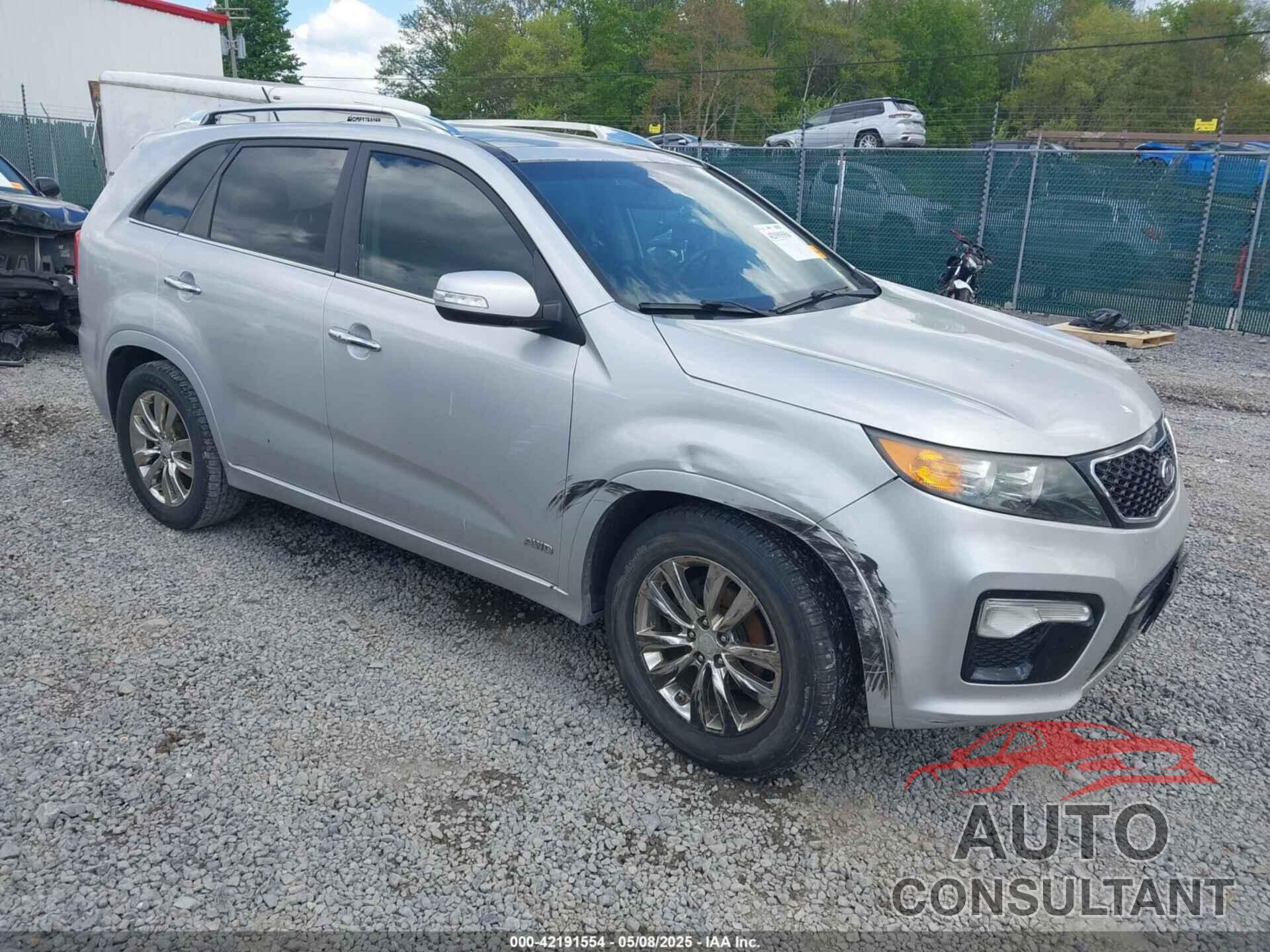 KIA SORENTO 2011 - 5XYKWDA25BG098907