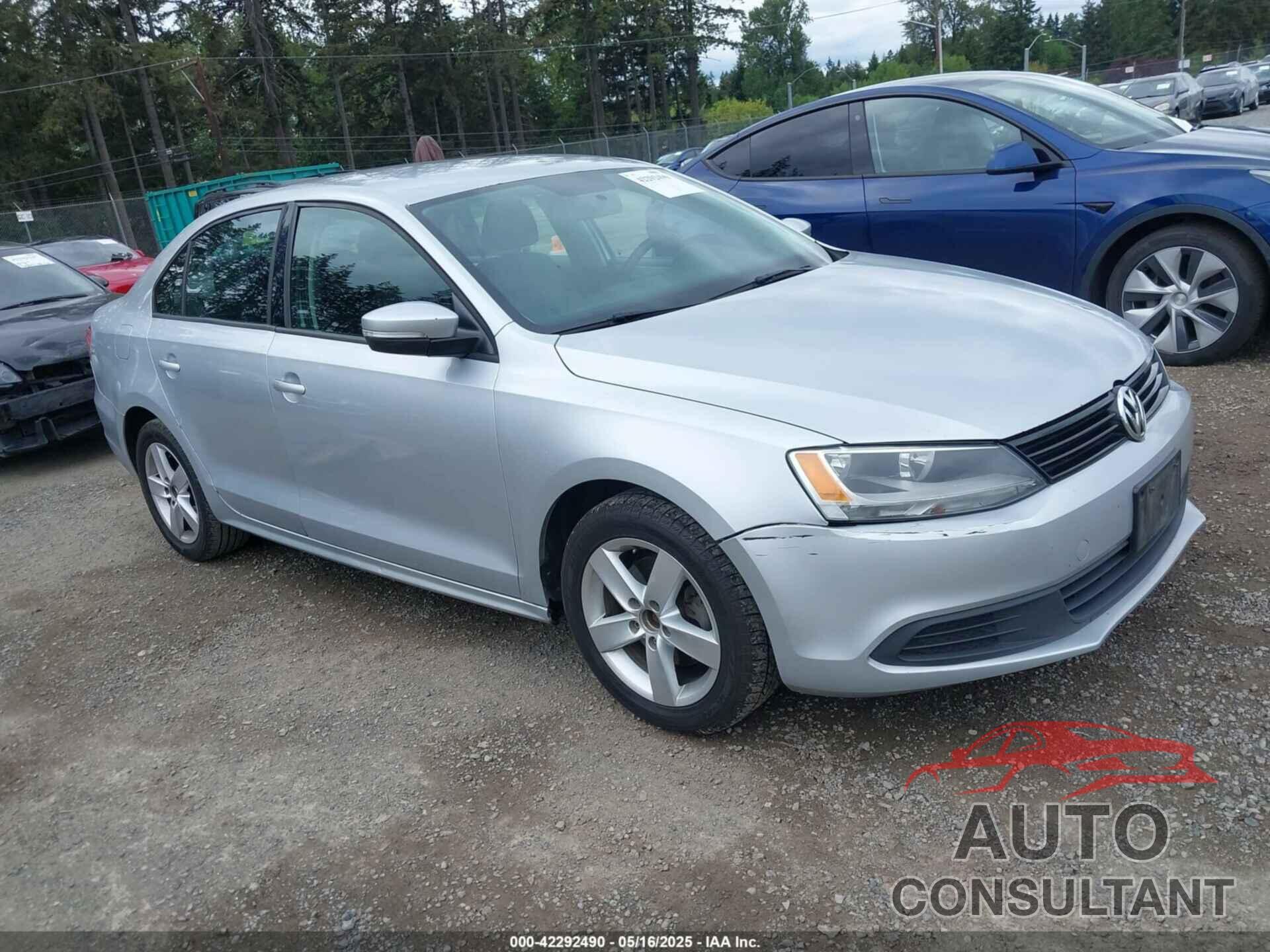 VOLKSWAGEN JETTA 2012 - 3VWLL7AJ8CM364248