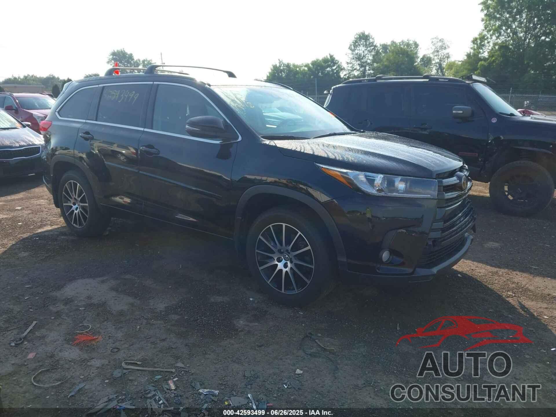 TOYOTA HIGHLANDER 2018 - 5TDJZRFH7JS868717