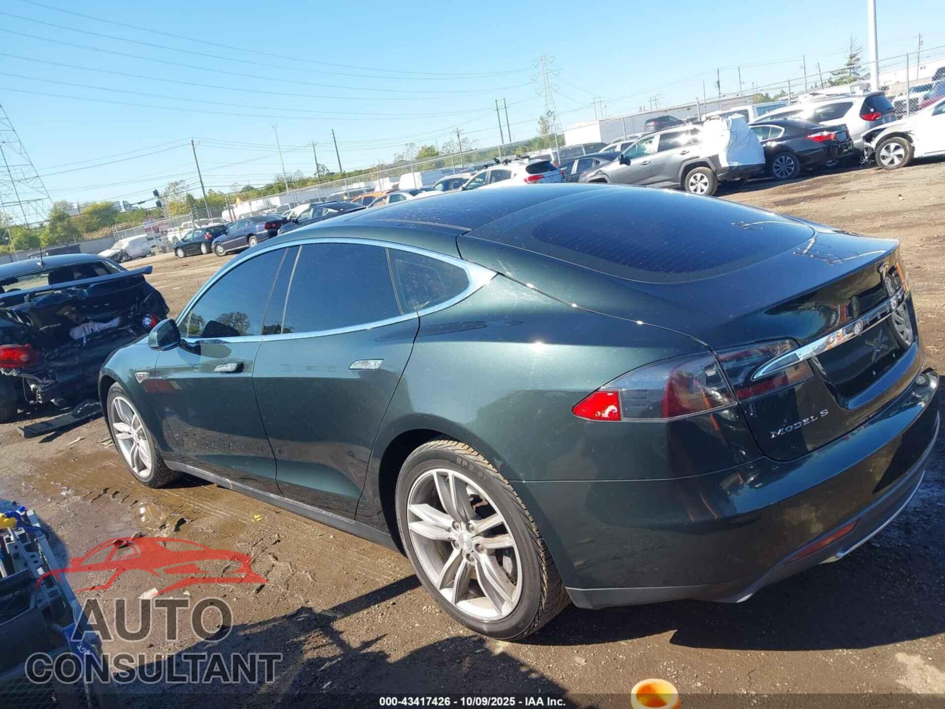 TESLA MODEL S 2013 - 5YJSA1DN1DFP27821