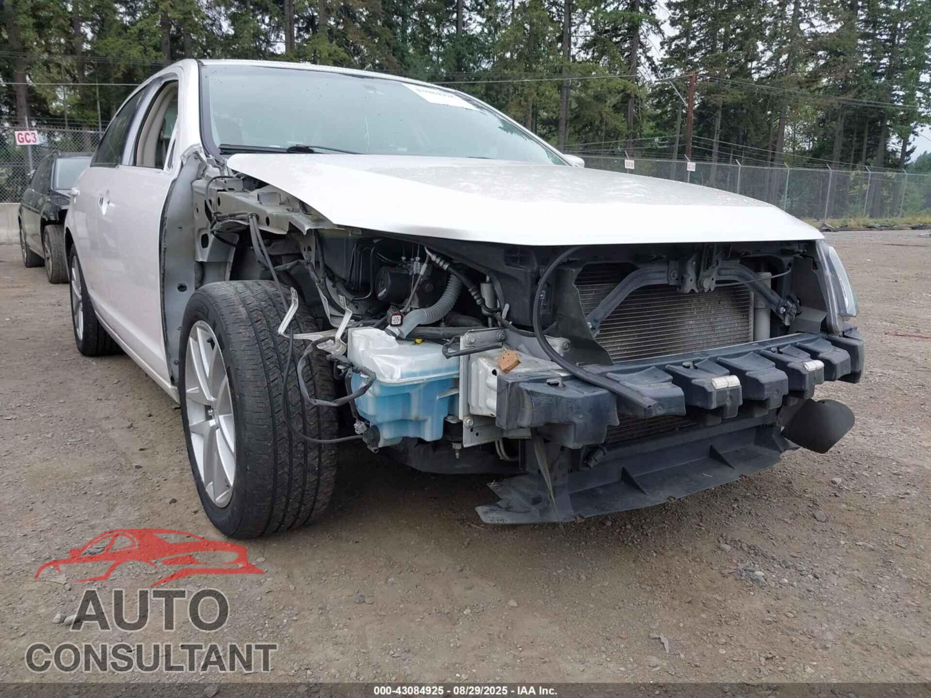 FORD FUSION 2010 - 3FAHP0CG9AR216072