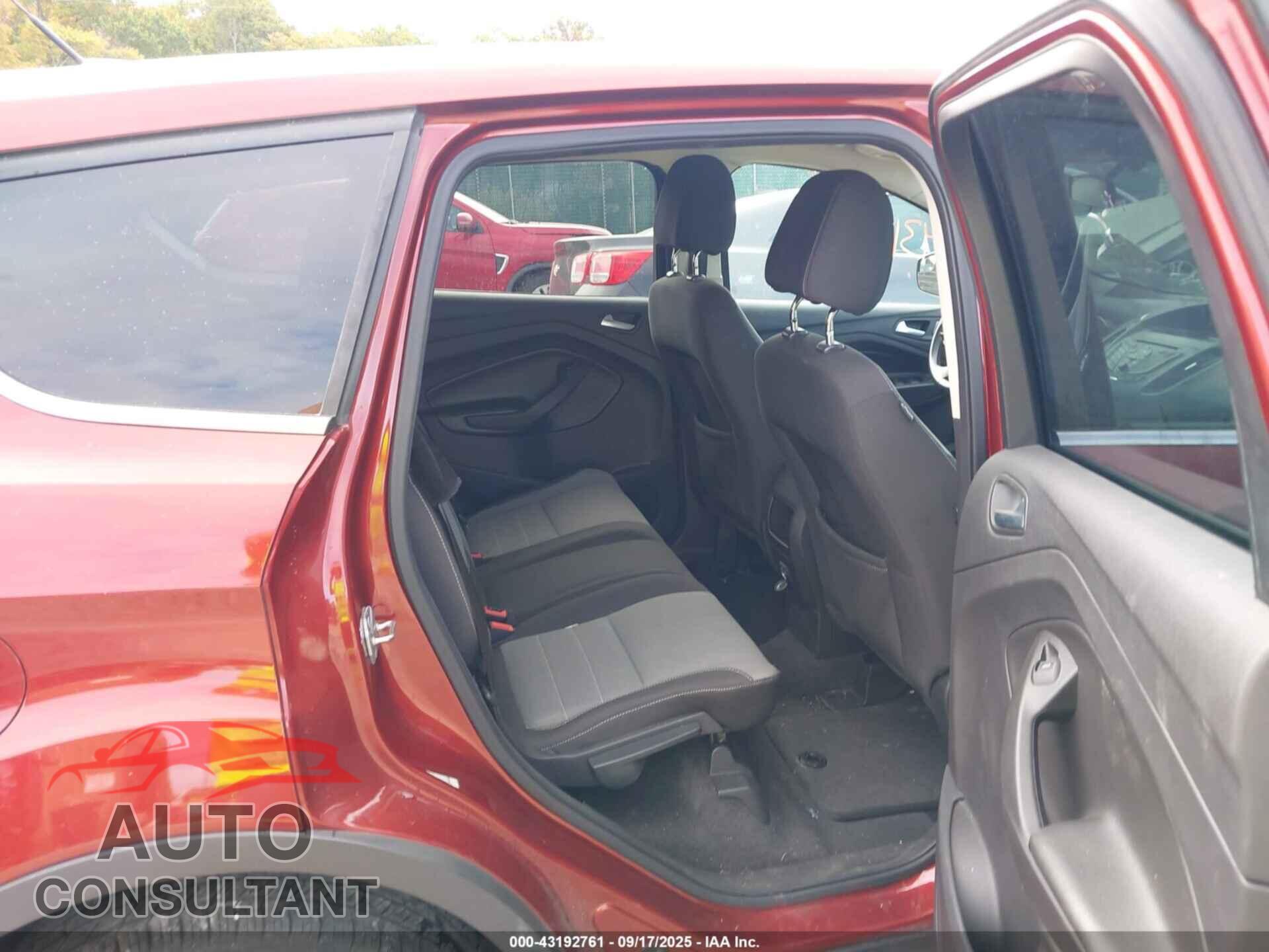 FORD ESCAPE 2014 - 1FMCU9GX7EUC08879