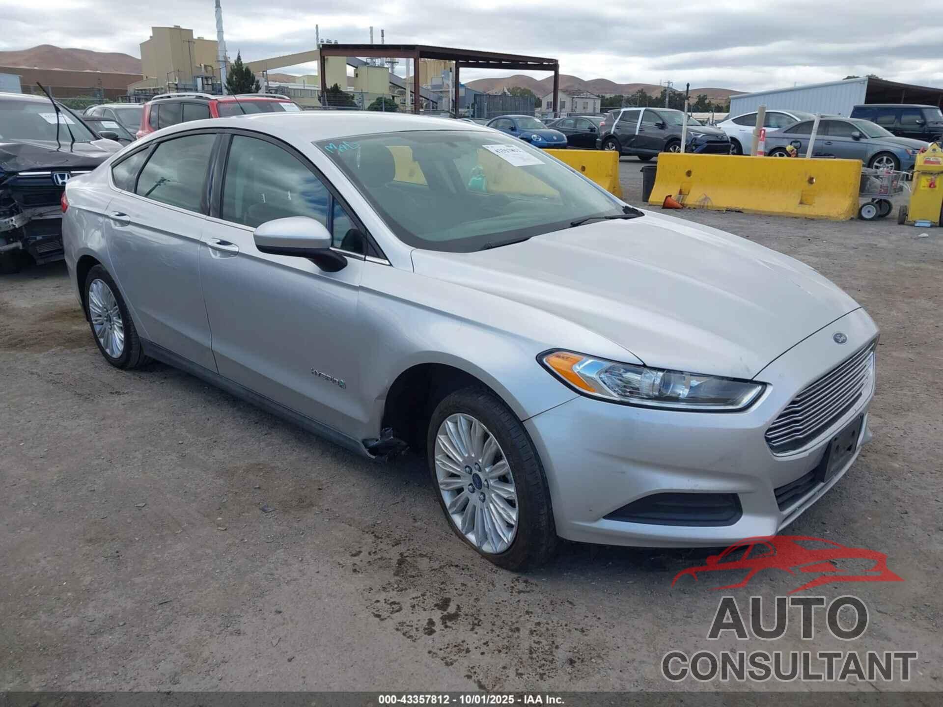 FORD FUSION HYBRID 2016 - 3FA6P0UU8GR285100