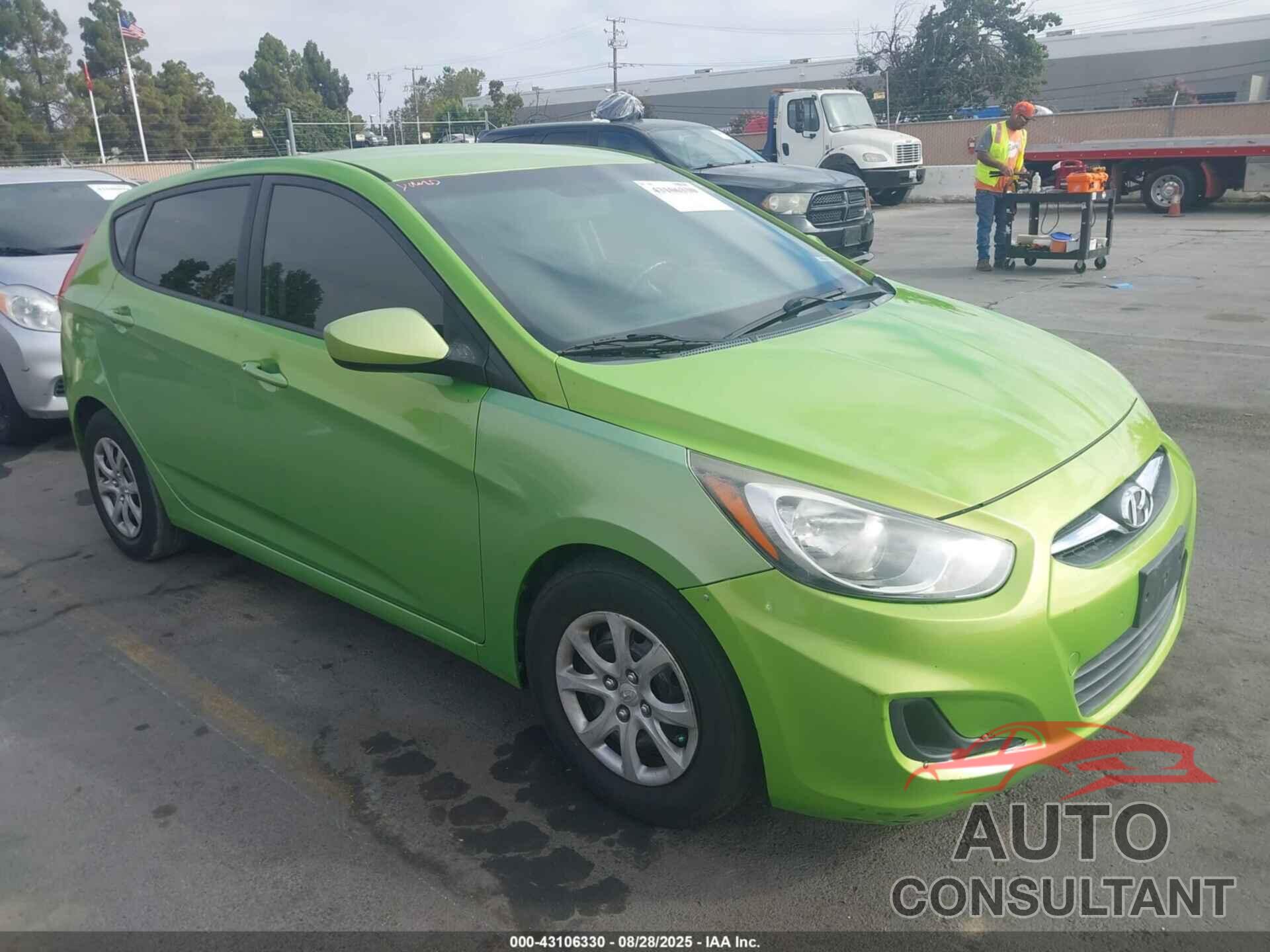 HYUNDAI ACCENT 2013 - KMHCT5AE3DU073143