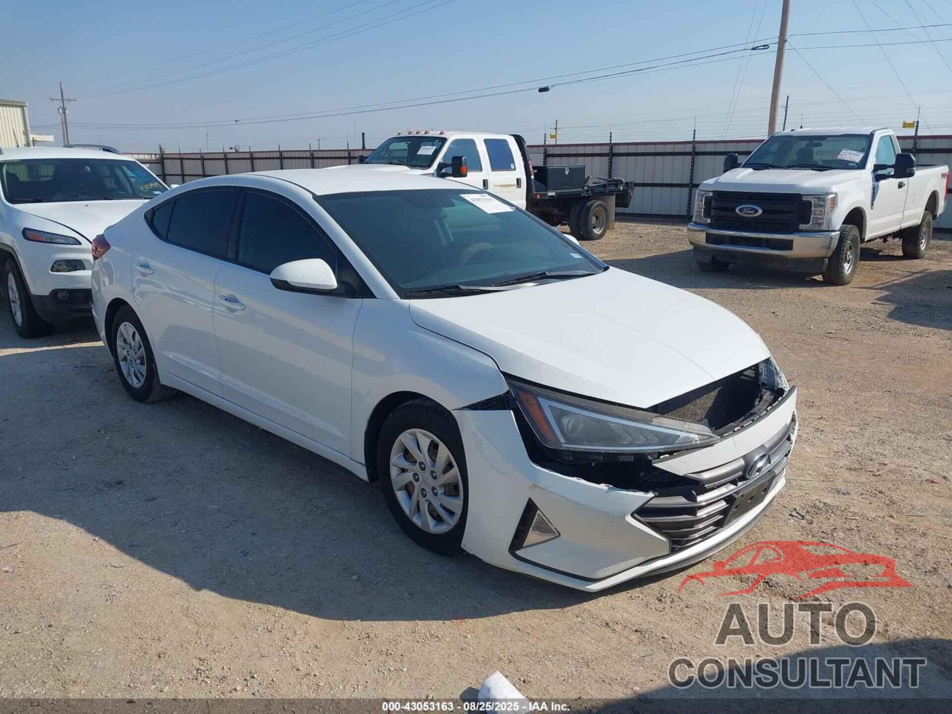 HYUNDAI ELANTRA 2019 - 5NPD74LF4KH421181