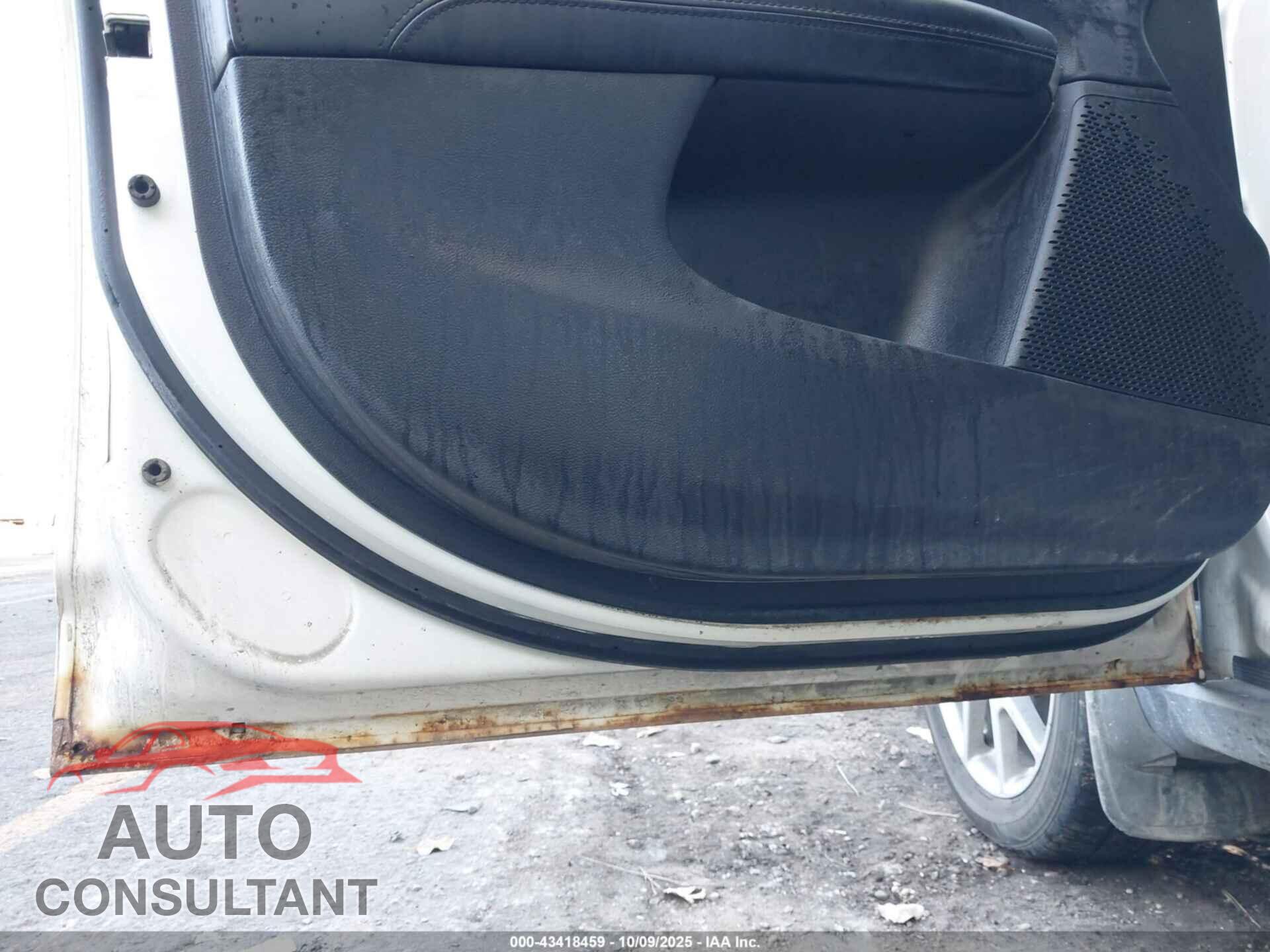 DODGE JOURNEY 2015 - 3C4PDCCG3FT520427
