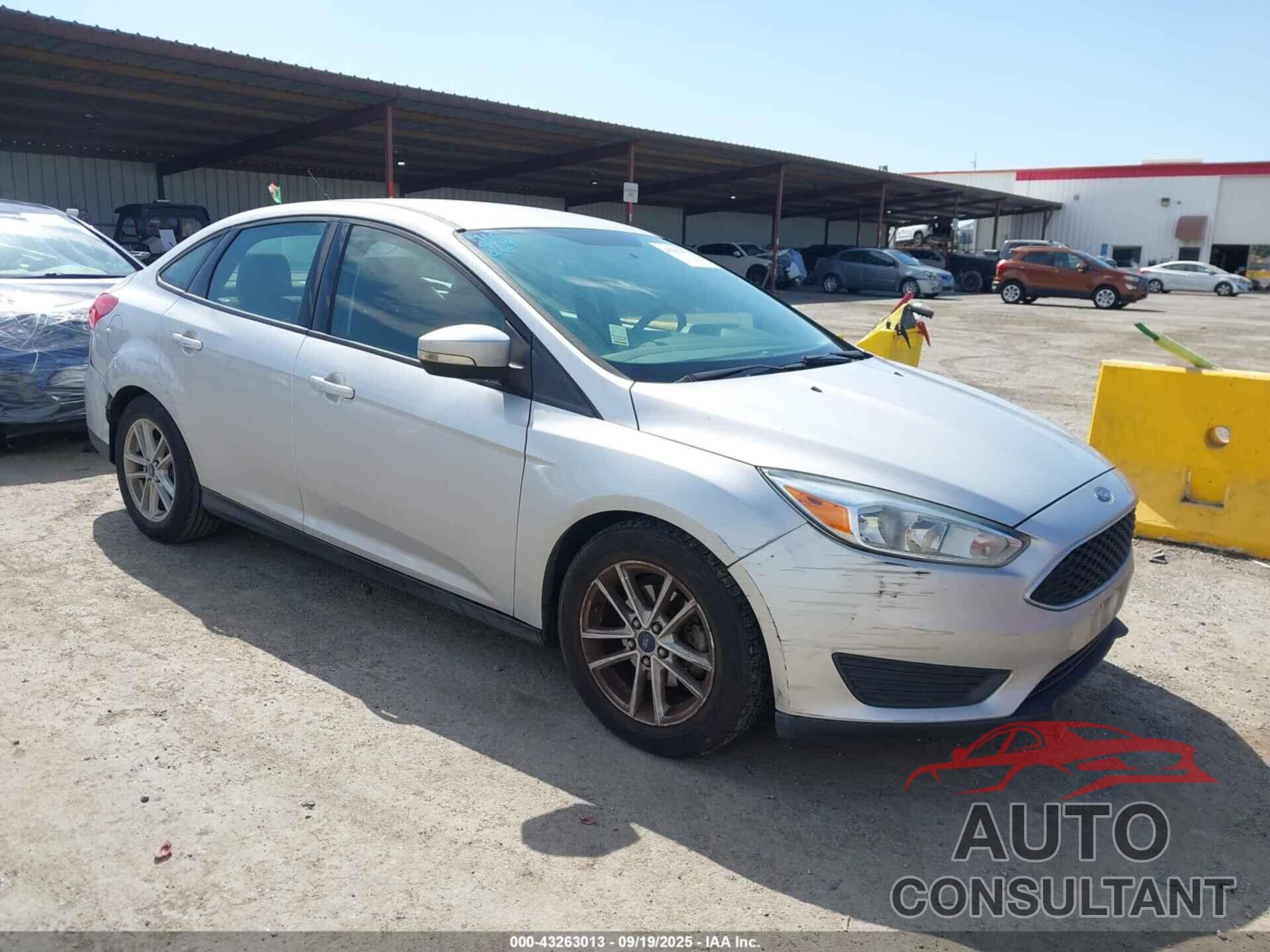 FORD FOCUS 2015 - 1FADP3F29FL305517