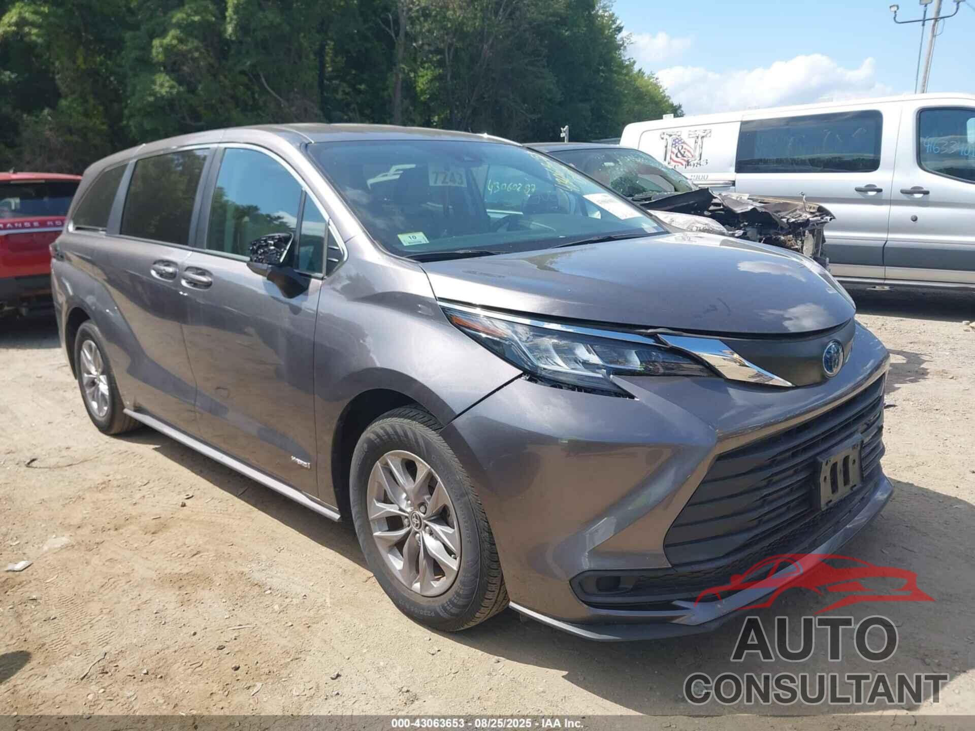 TOYOTA SIENNA 2021 - 5TDKSKFC3MS036204