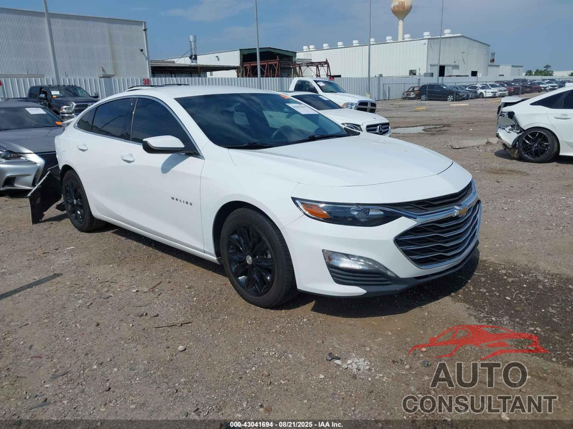 CHEVROLET MALIBU 2020 - 1G1ZD5STXLF038216