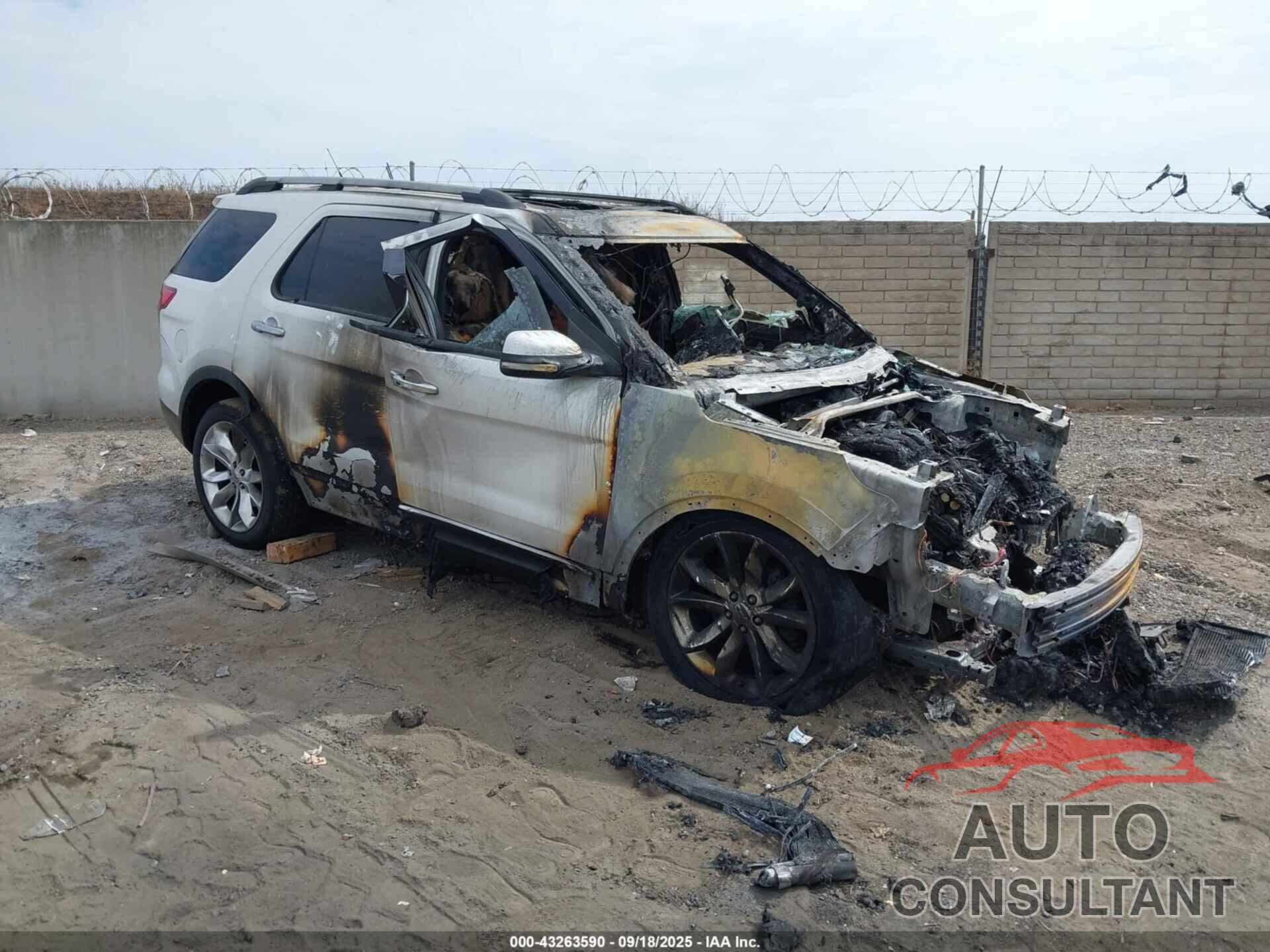 FORD EXPLORER 2011 - 1FMHK8F81BGA80374