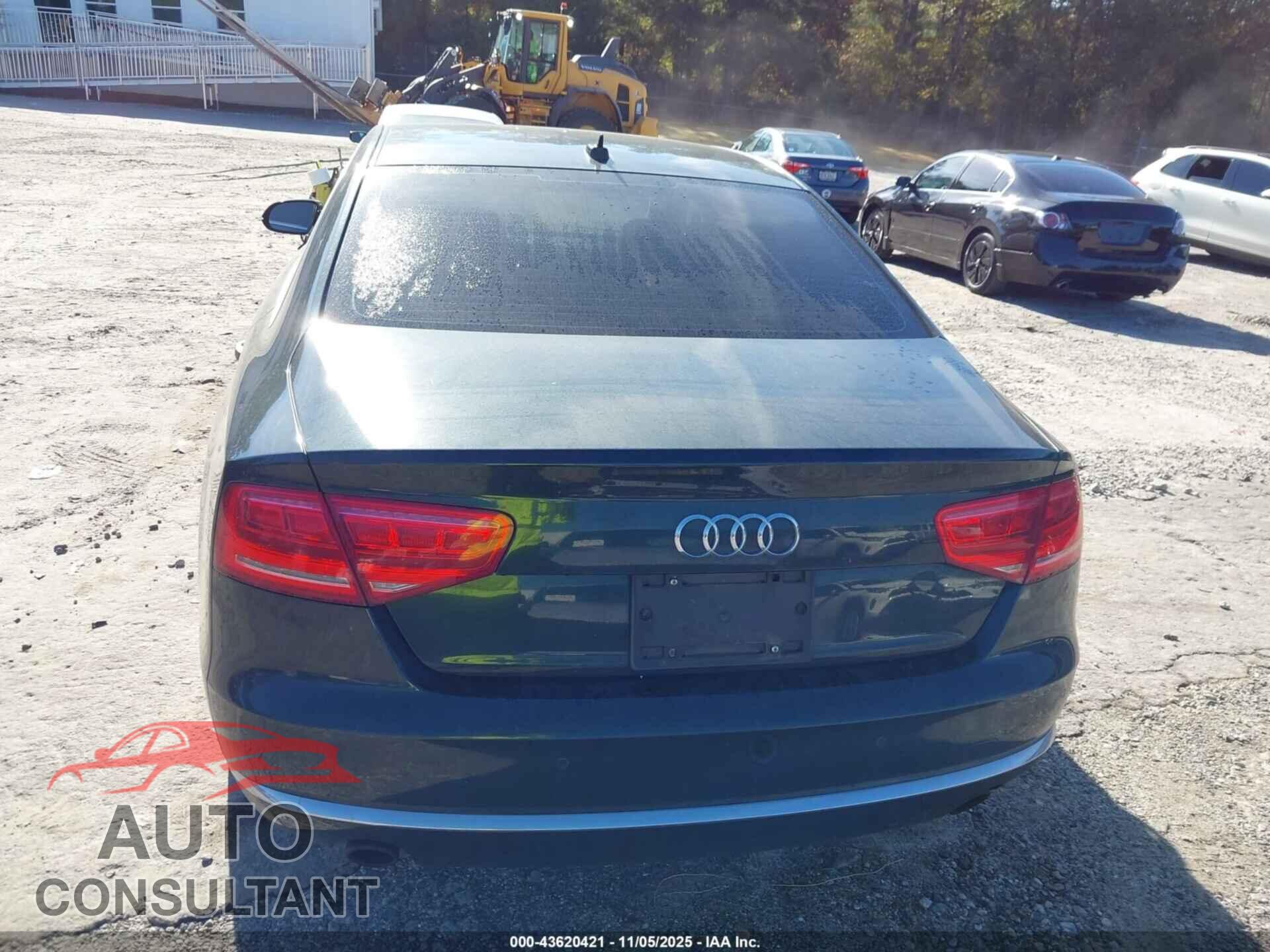 AUDI A8 L 2012 - WAURVAFD4CN011158