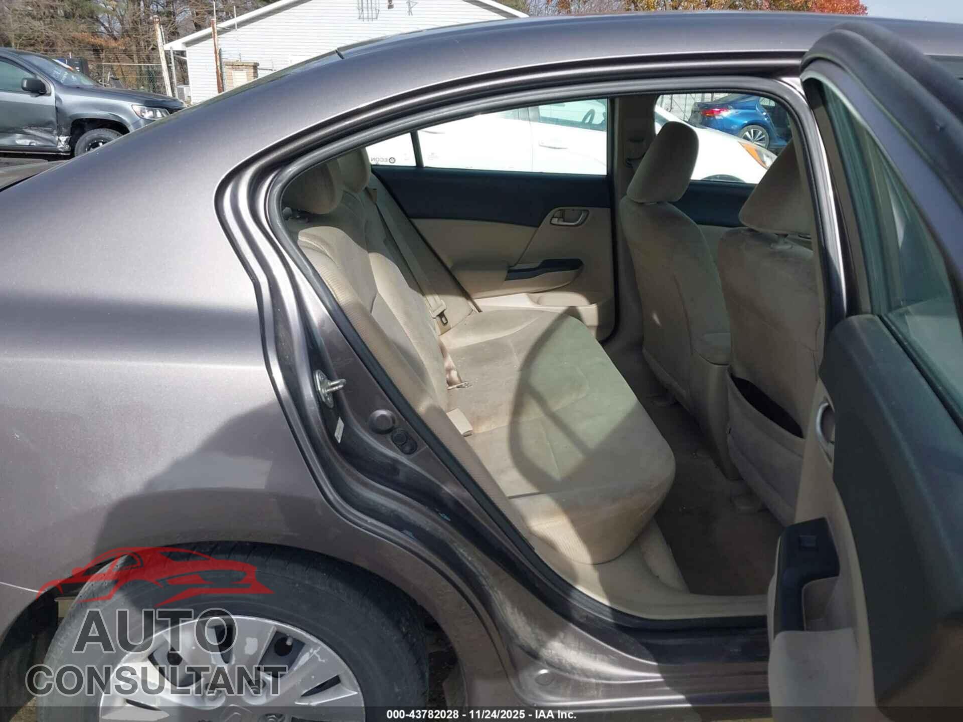 HONDA CIVIC 2012 - 19XFB2F52CE086877