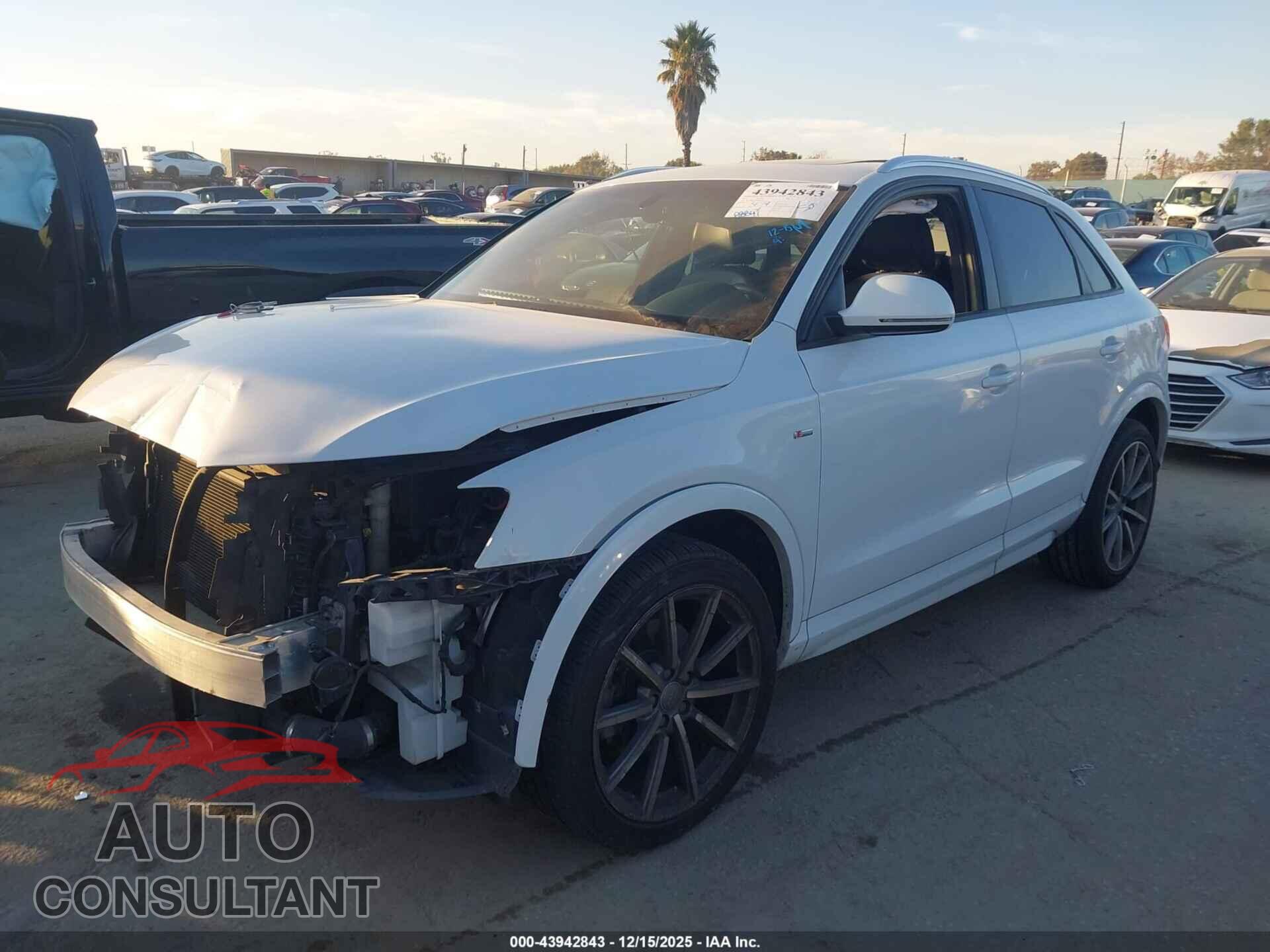 AUDI Q3 2018 - WA1BCCFS9JR020037