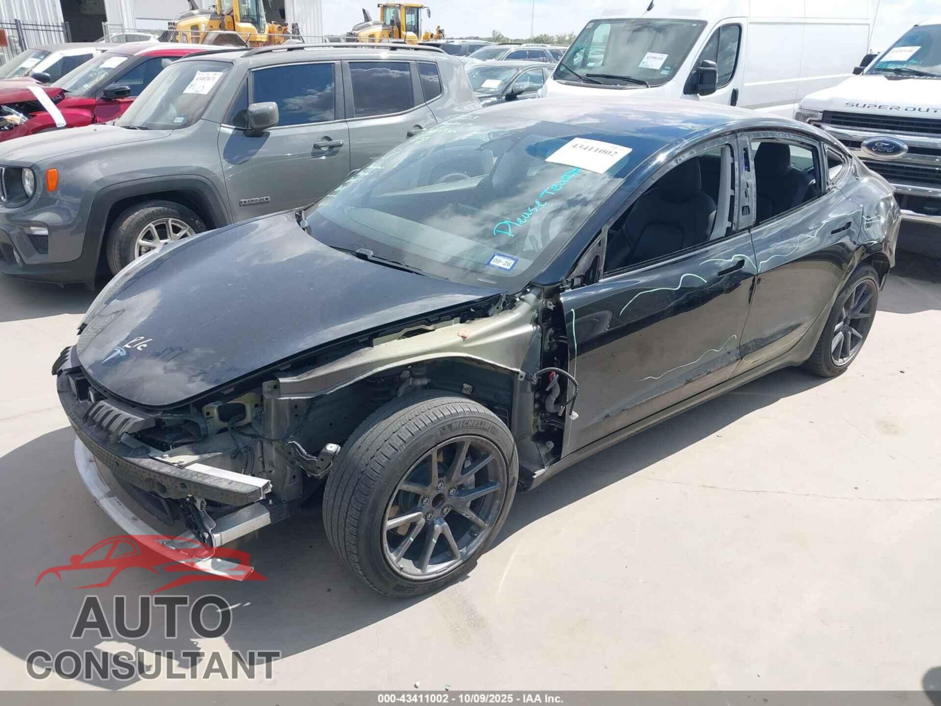 TESLA MODEL 3 2018 - 5YJ3E1EA7JF157100