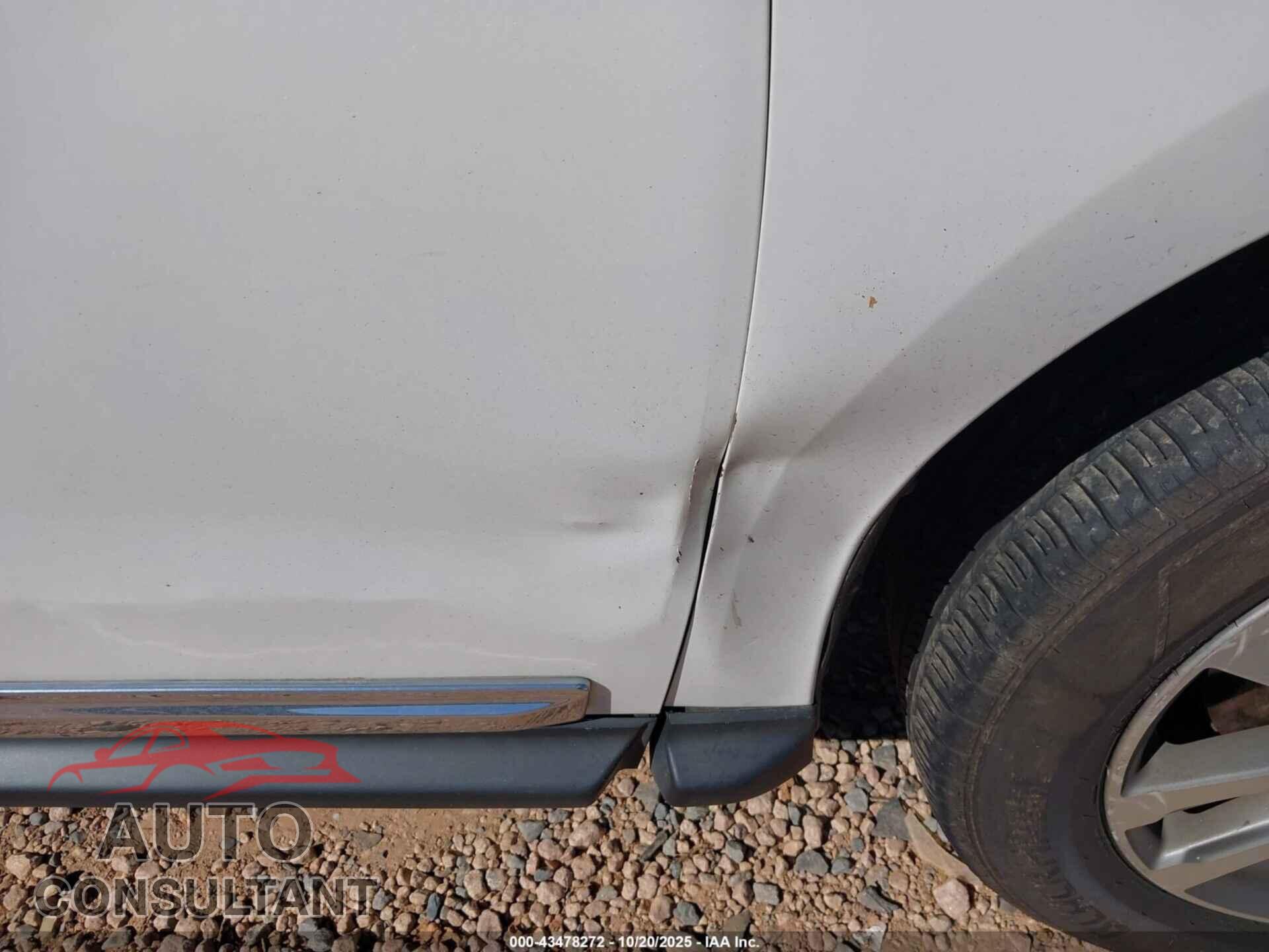 NISSAN PATHFINDER 2013 - 5N1AR2MN8DC663201